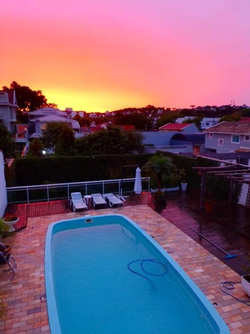 Linda casa, ampla, com piscina, muito confortável.