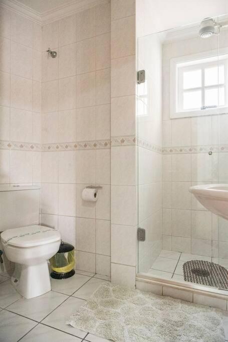 Linda casa, ampla, com piscina, muito confortável.