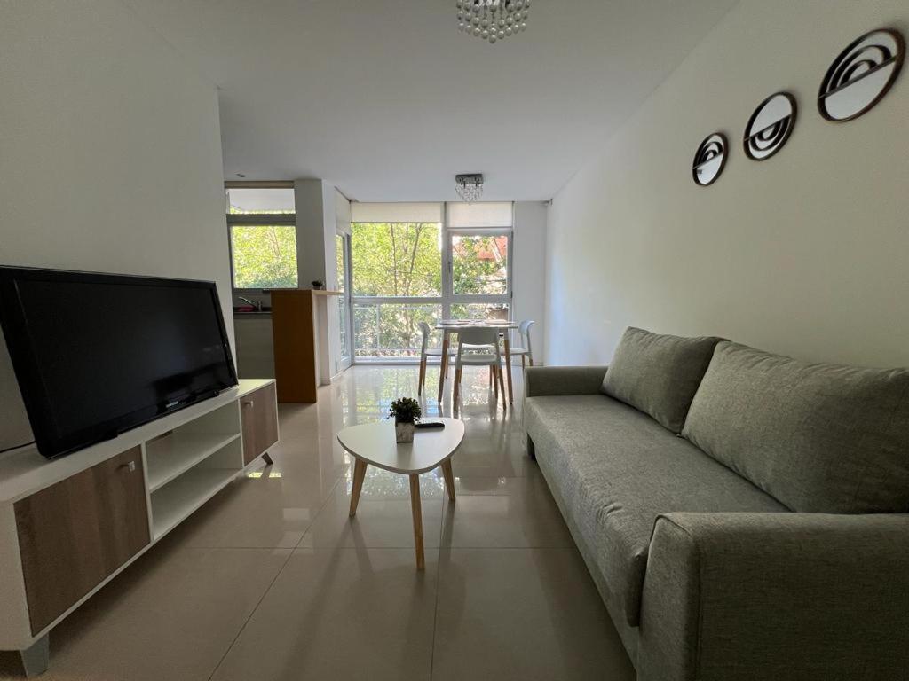 Semipiso 2 ambientes zona Shopping