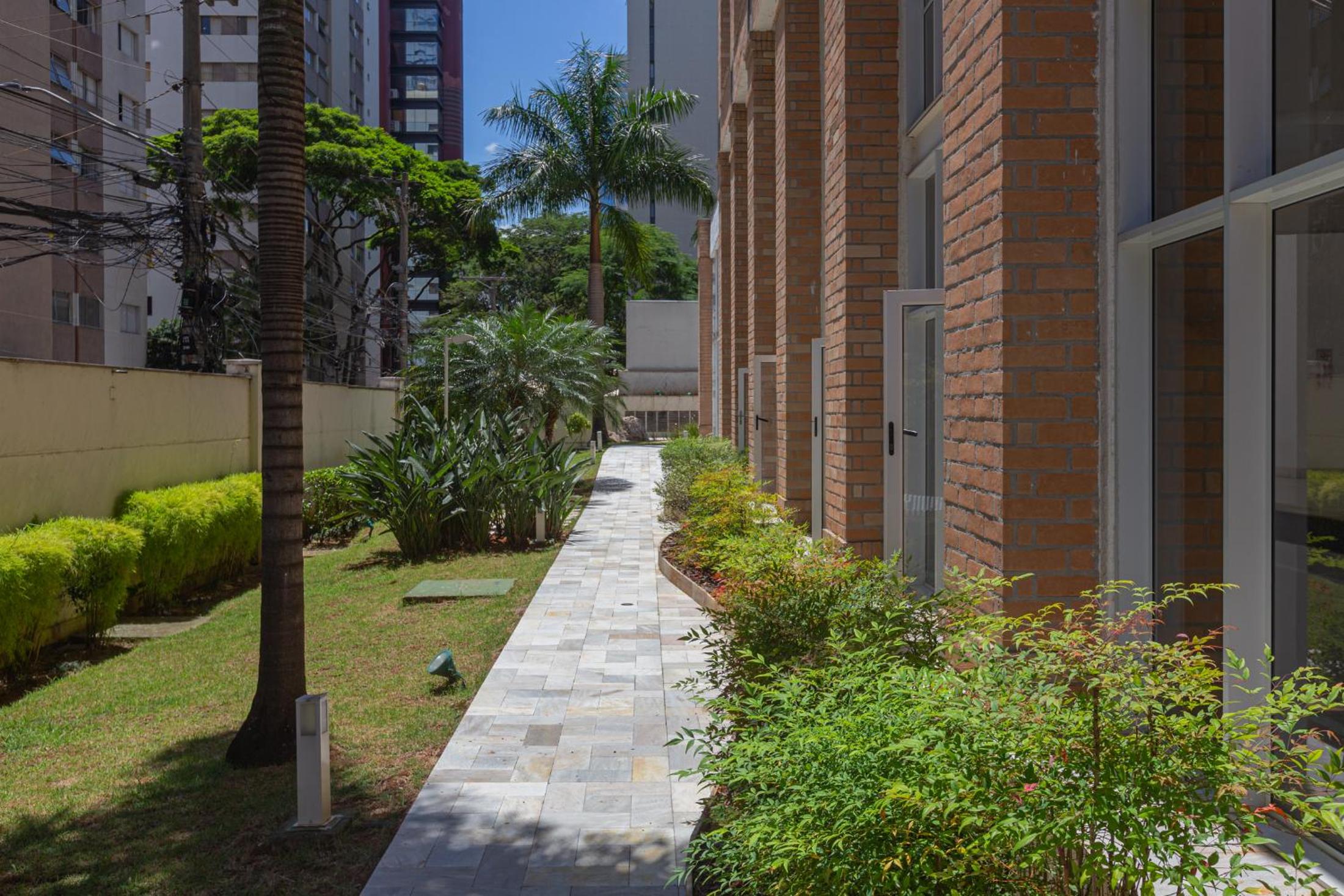 Easy Star - NYC - Duplex perto da Berrini