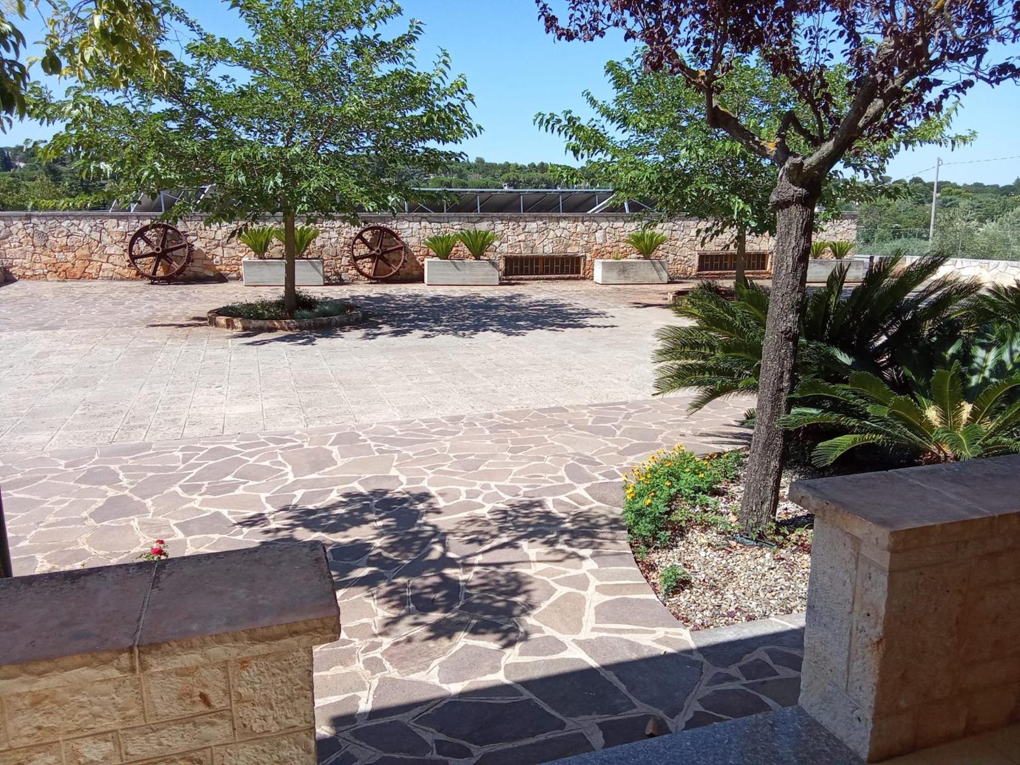 VILLA LISI