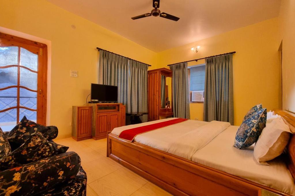 Mountain Driftwood Villa view 3