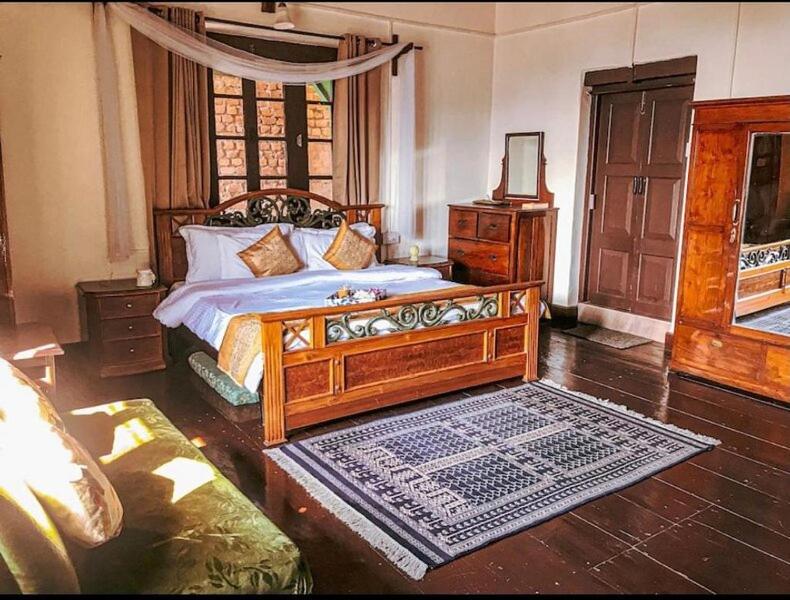 Cottage Villa Dalhousie view 5