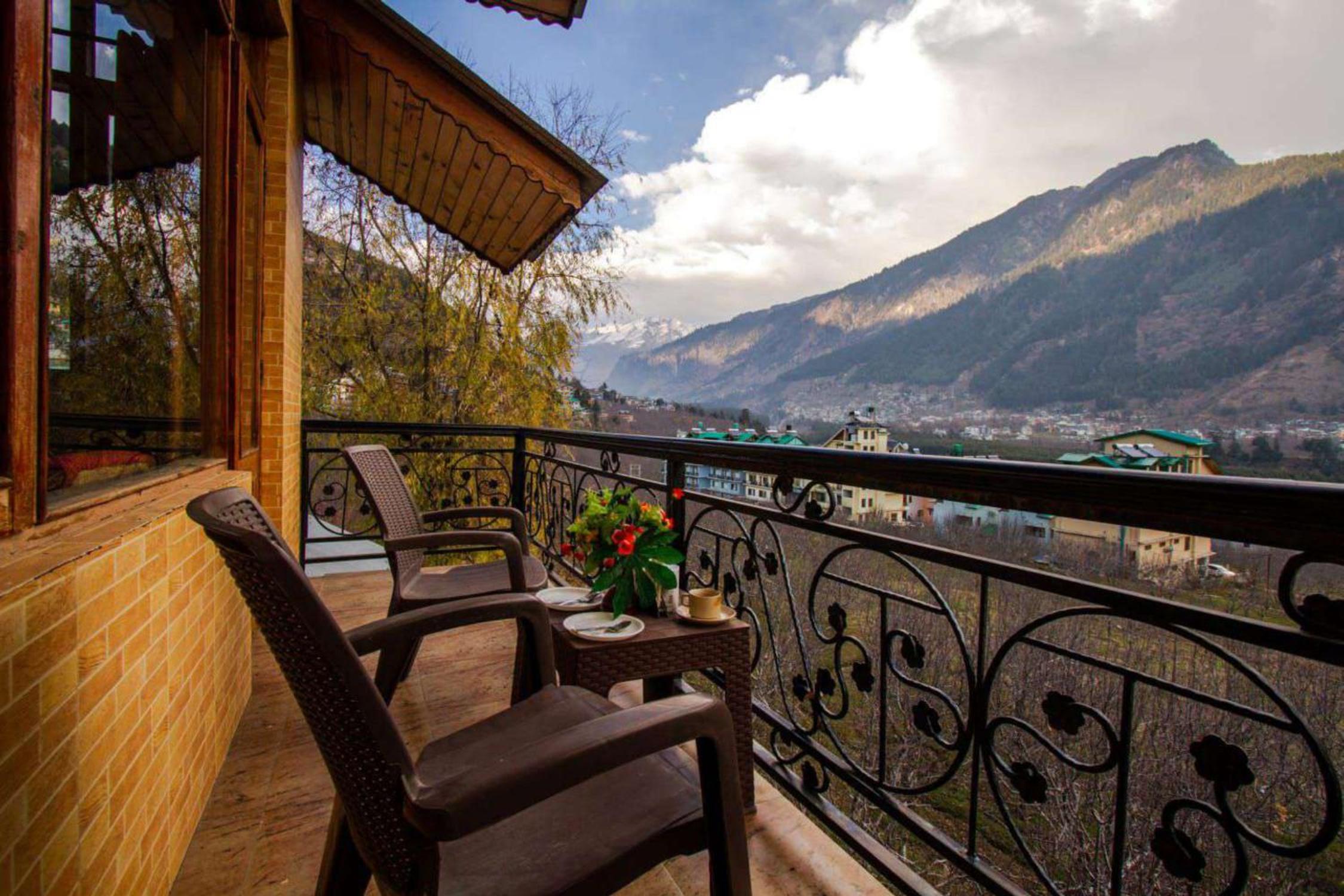 Blue Breeze BB villa view 3