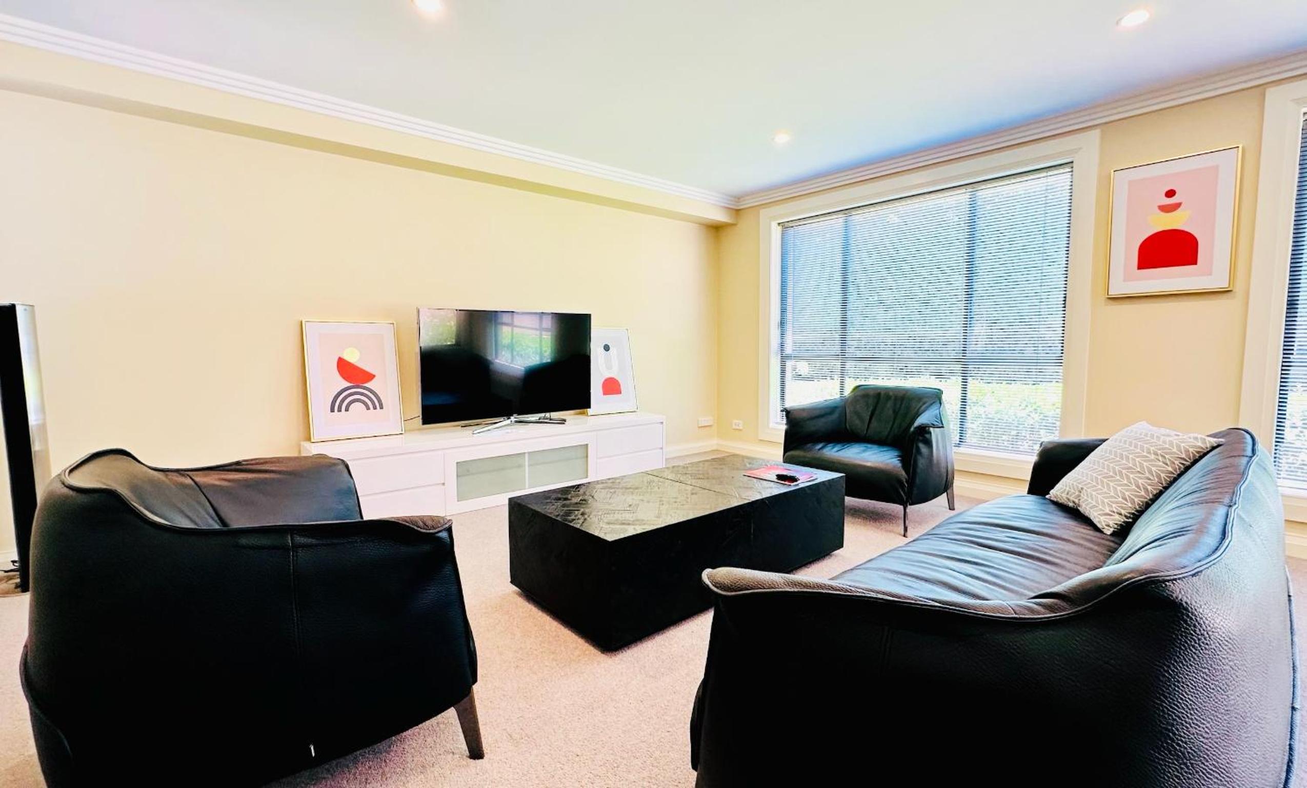 Three Monkeys Residence