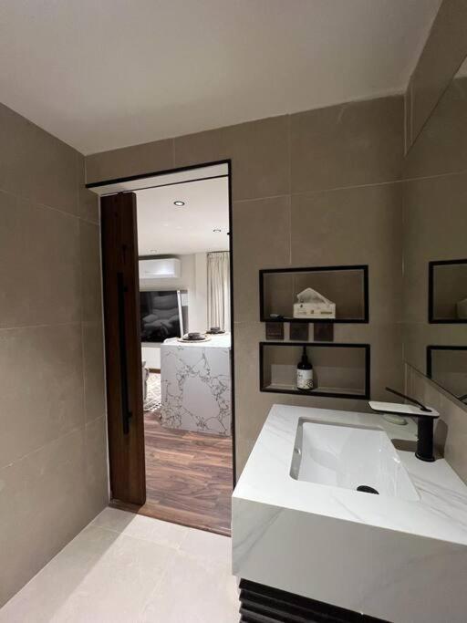 luxury Container Apartment Penthouse-Almalqa