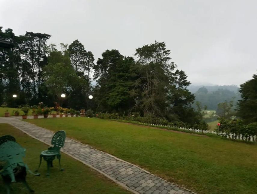 Bukit Ruil Bungalow - Clementine Suite photo 7