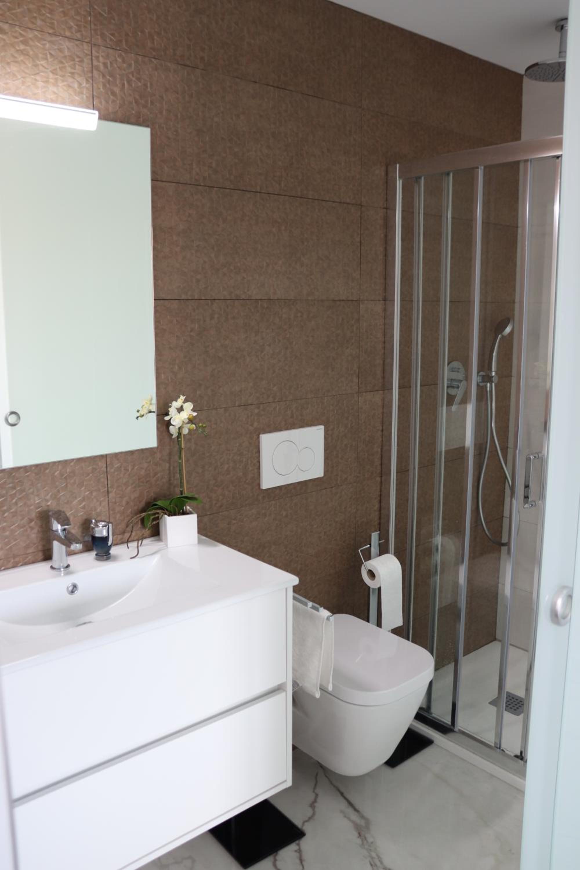 Nieuw gelijkvloers appartement met groot terras!