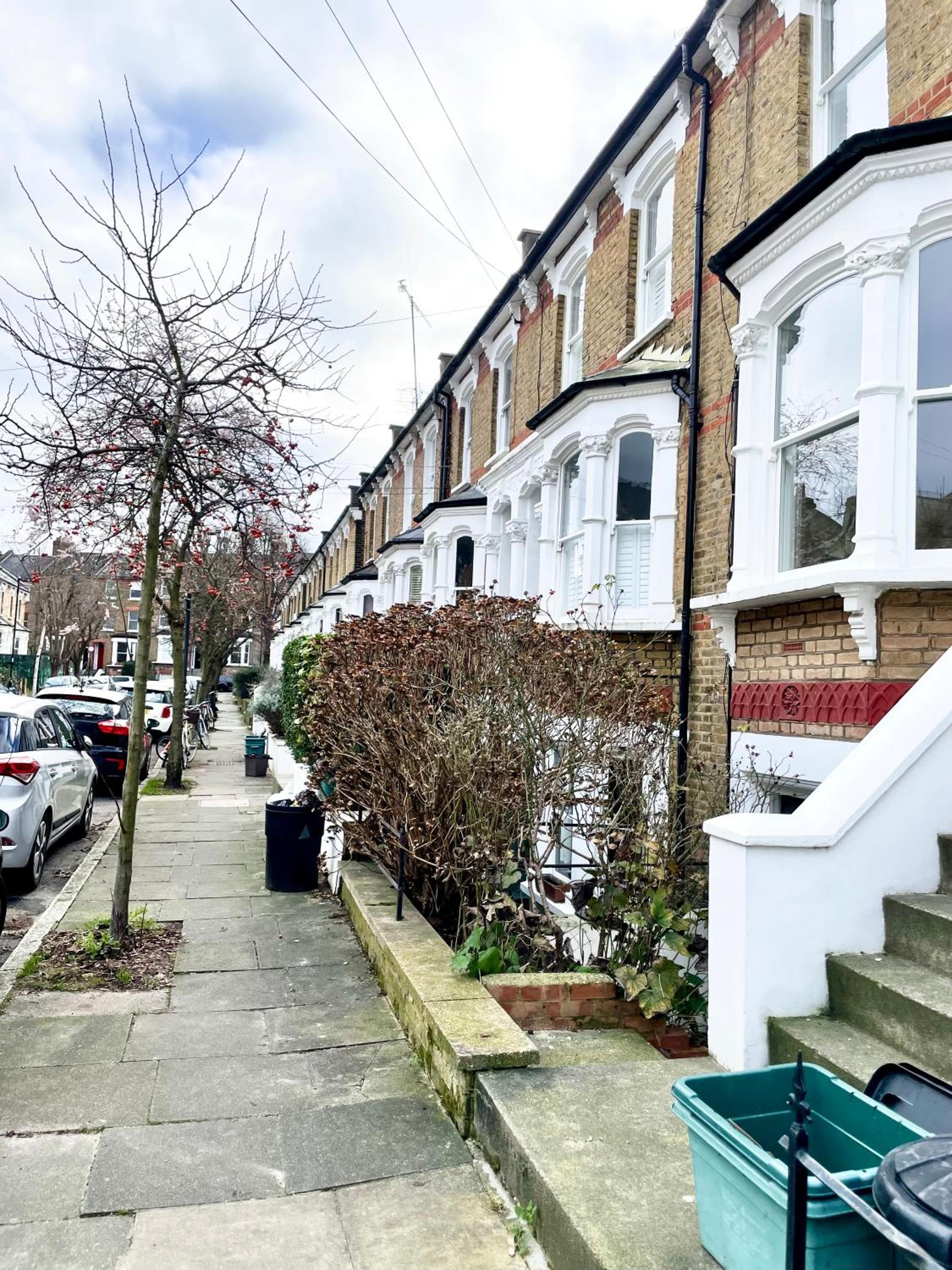 Great Value London Apartment with Garden in Tufnell Park near Emirates Stadium and 10 mins to Kings Cross
