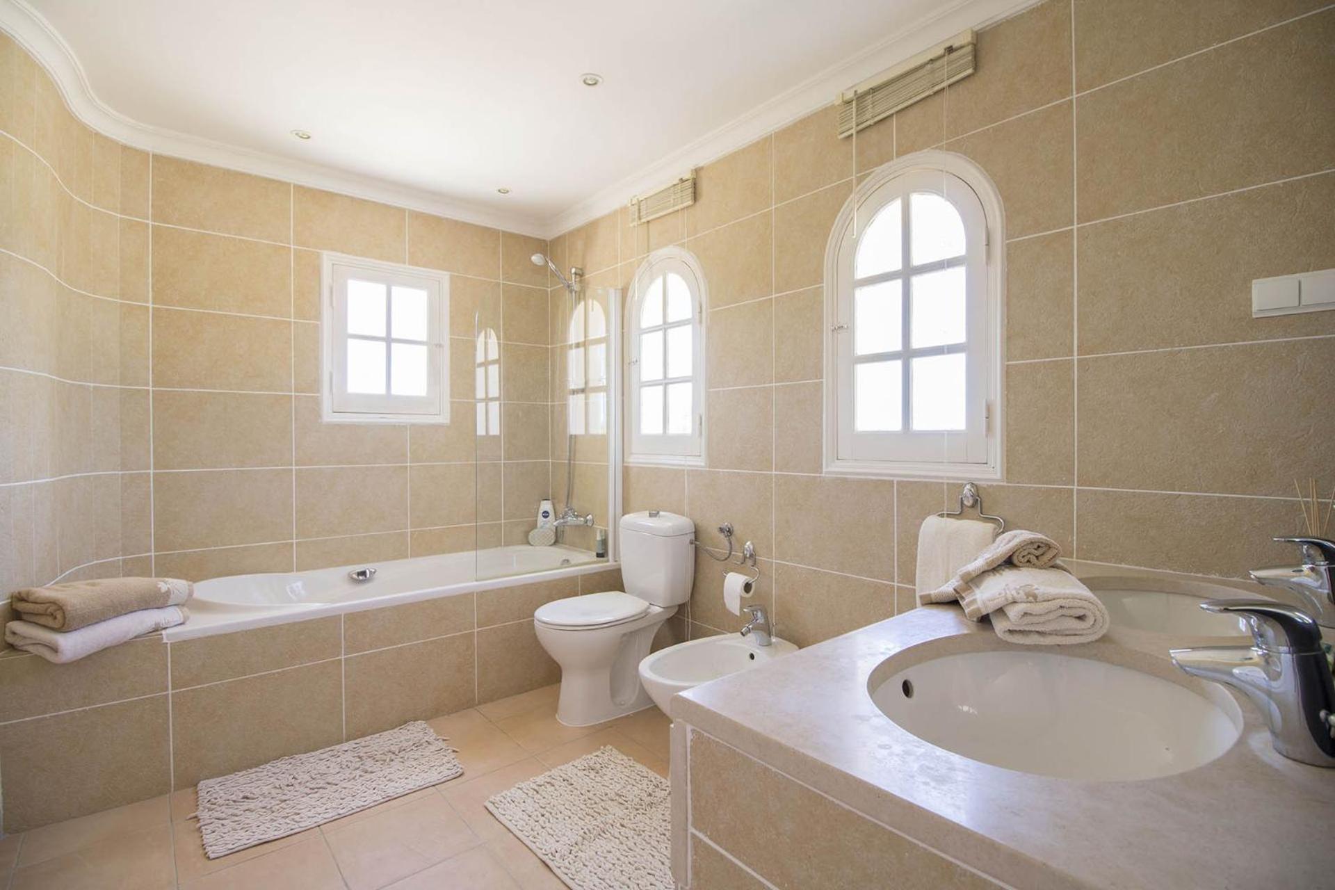 Almancil Vacations - Villa Caravela - Property Image 4