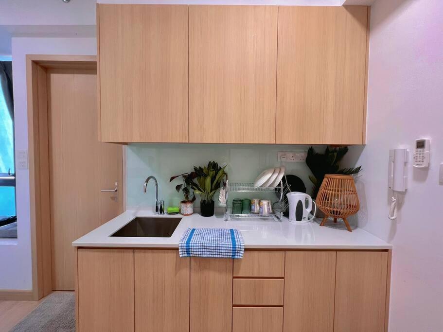 Comfy & Cozy Suites 3PX @ Colony, Near Monorail & Quill City Mall