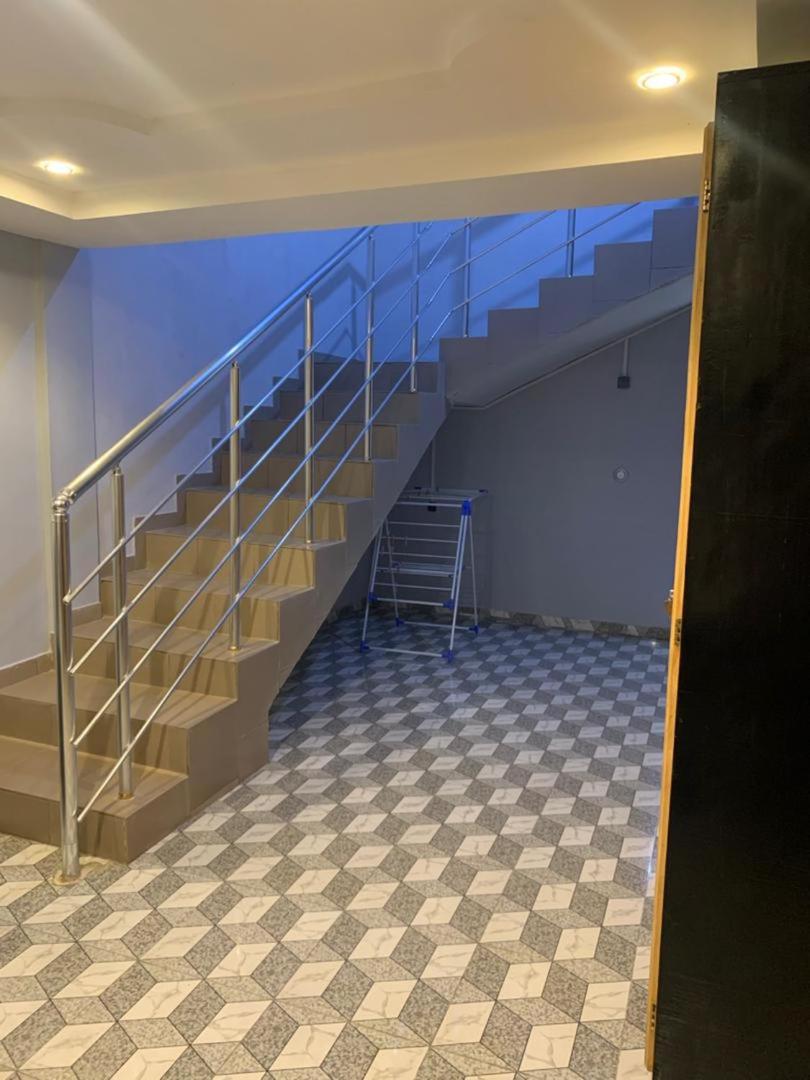 Maison personnelle d'une chambre salon meublé