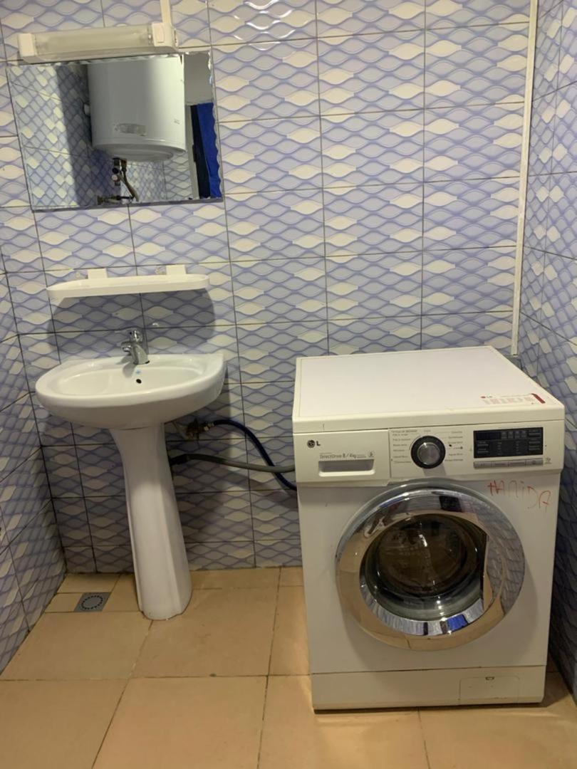 Maison personnelle d'une chambre salon meublé