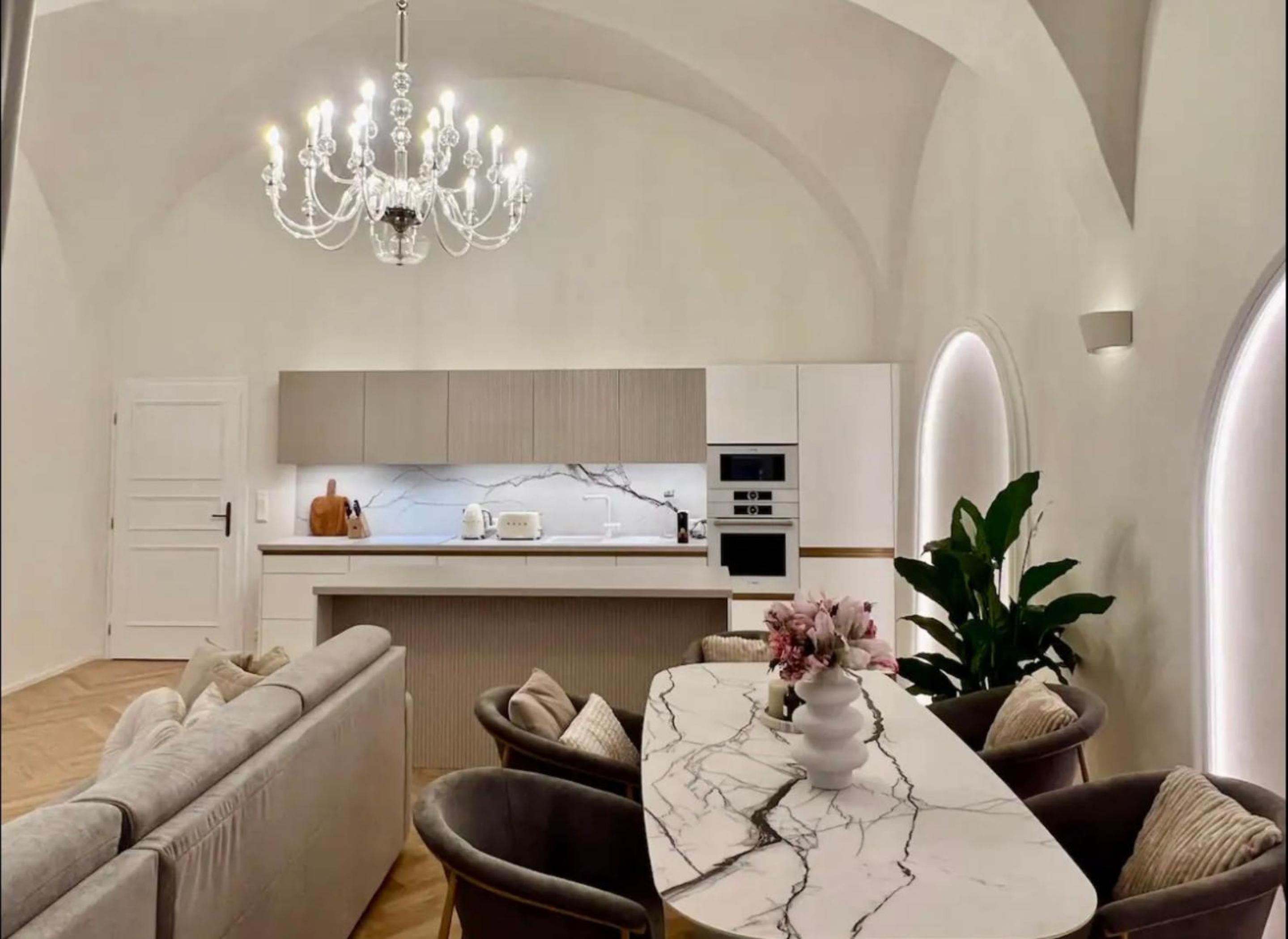 Exclusive Apartment in Praga