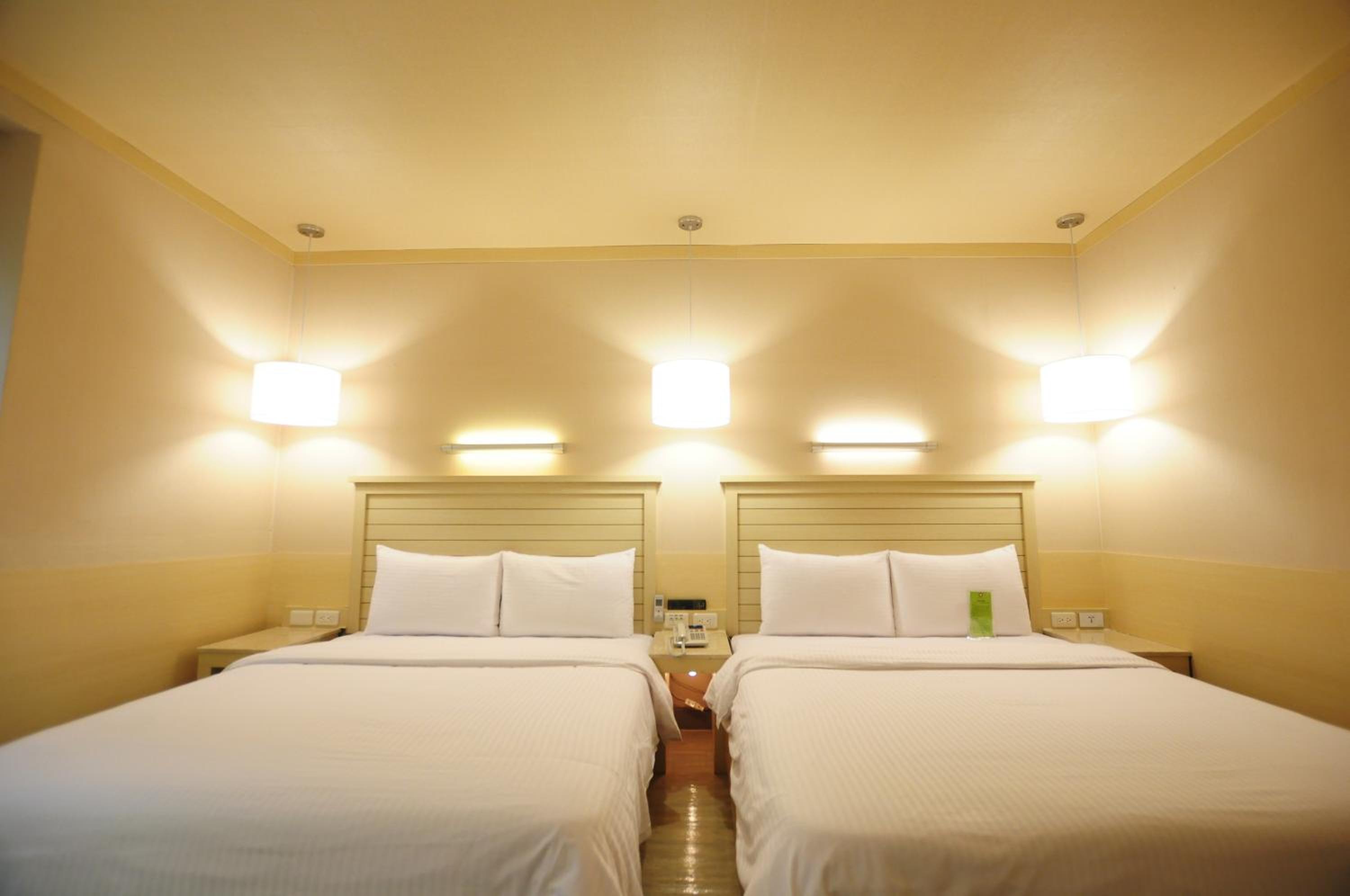 Kindness Hotel - Jhong Jheng
