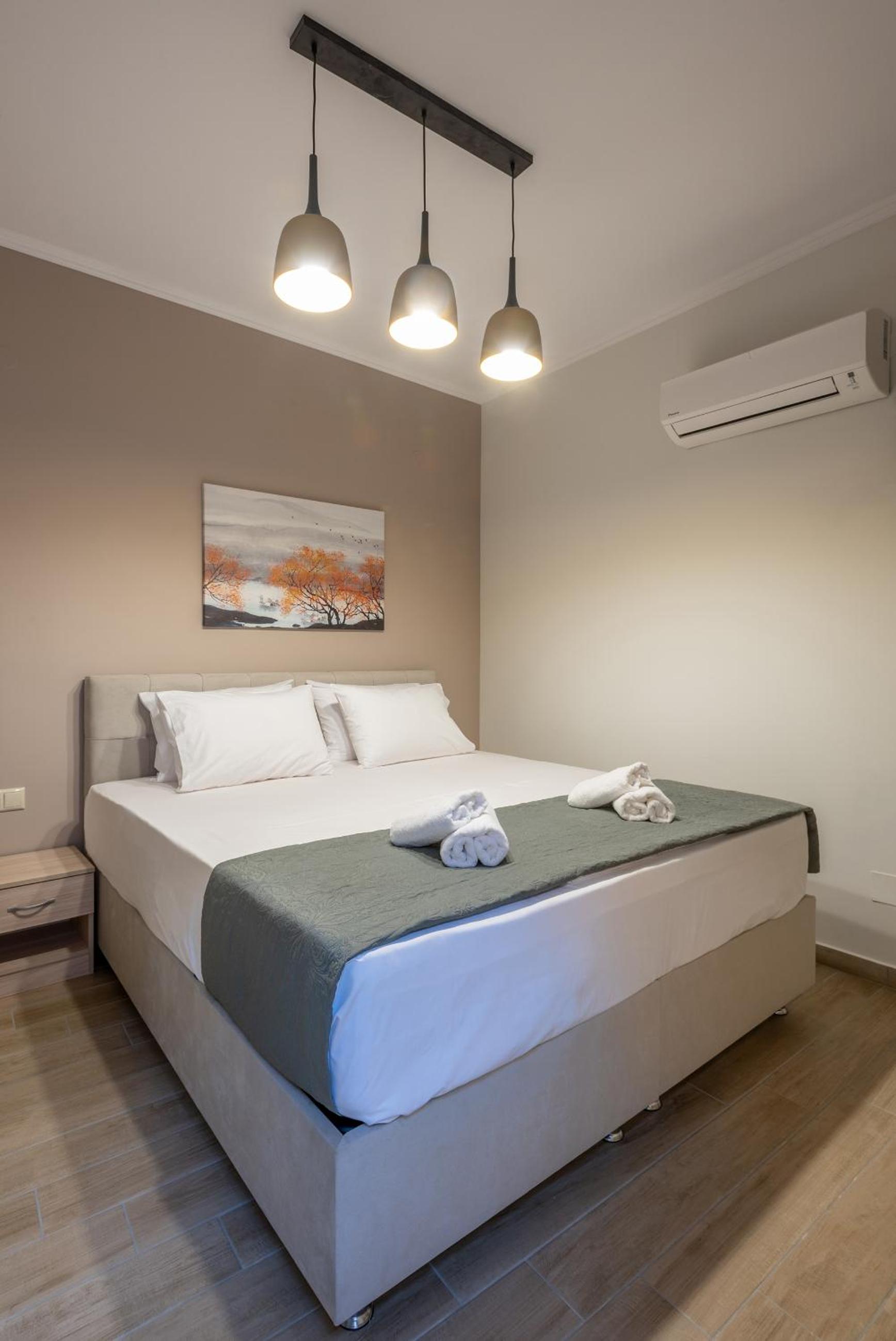 OLYMPIA ROOMS