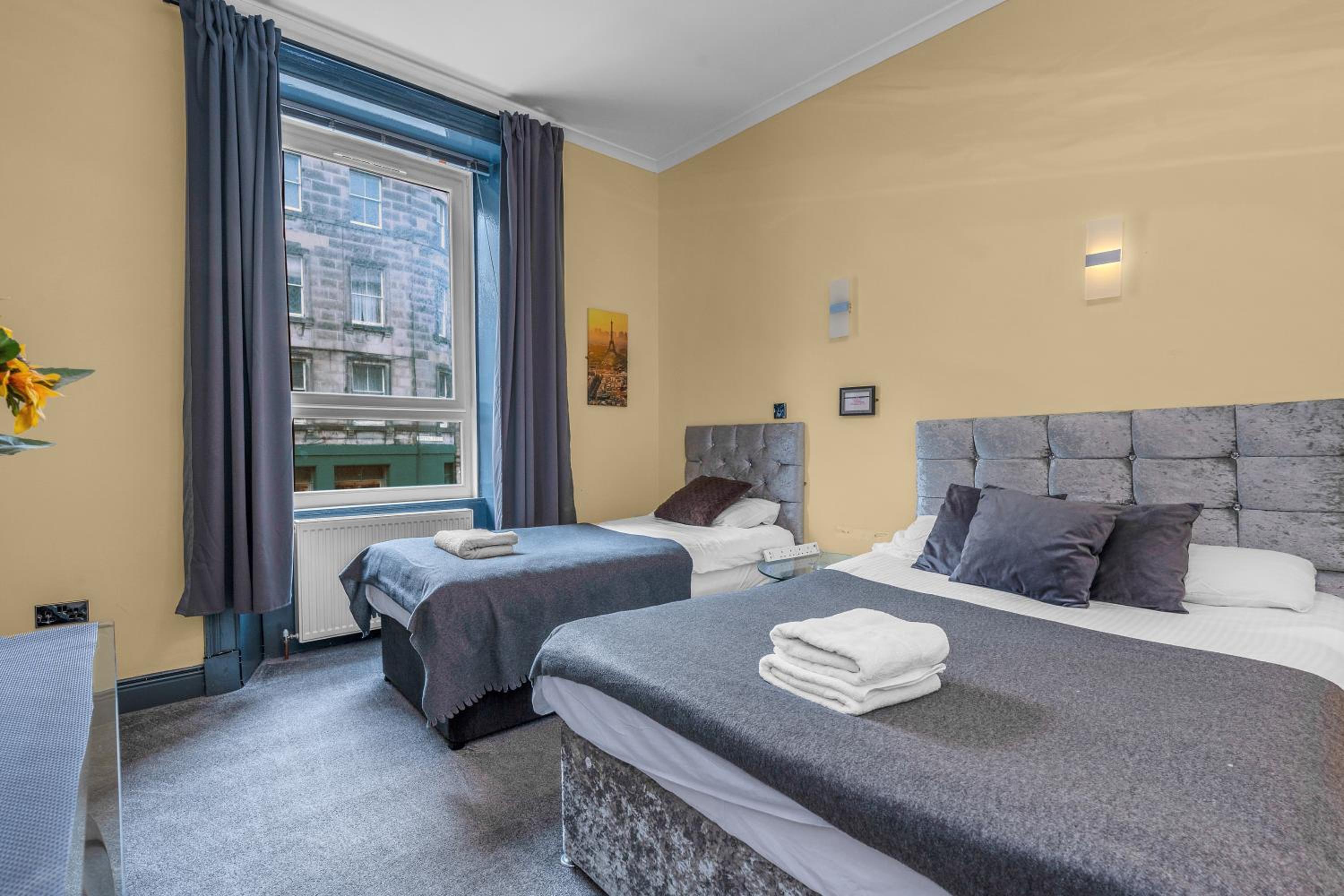 Cosy modern city centre flat view 5