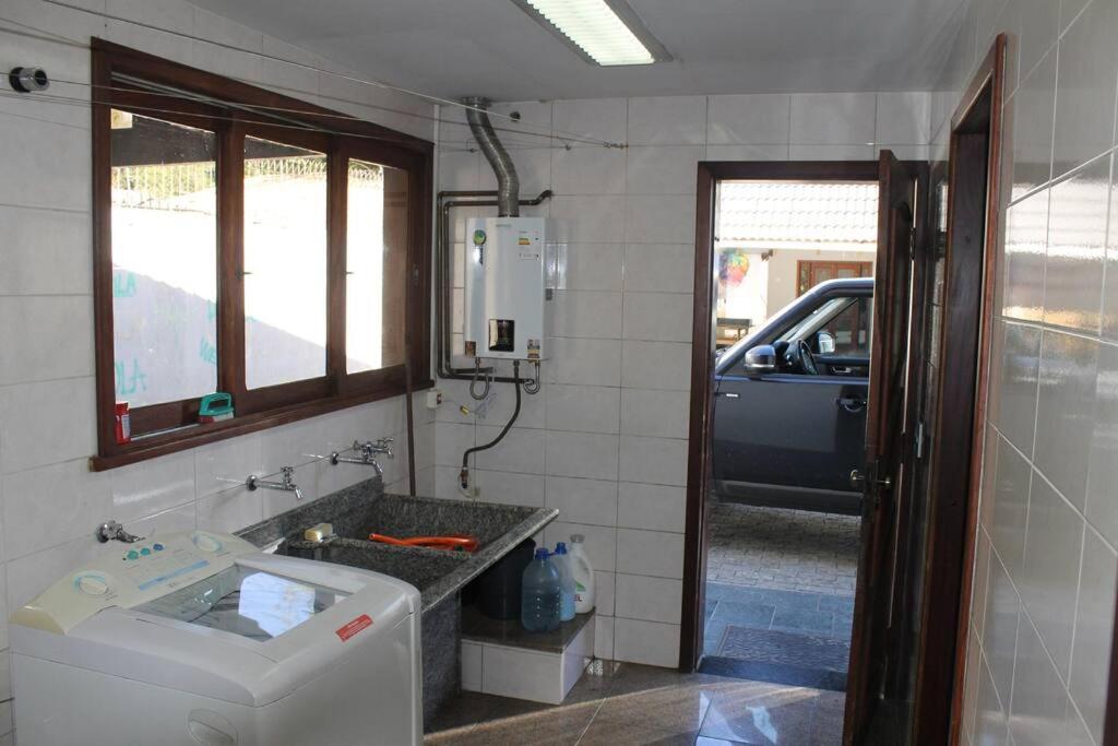 Mansão com Jacuzzi à 50m do Parque Barigui