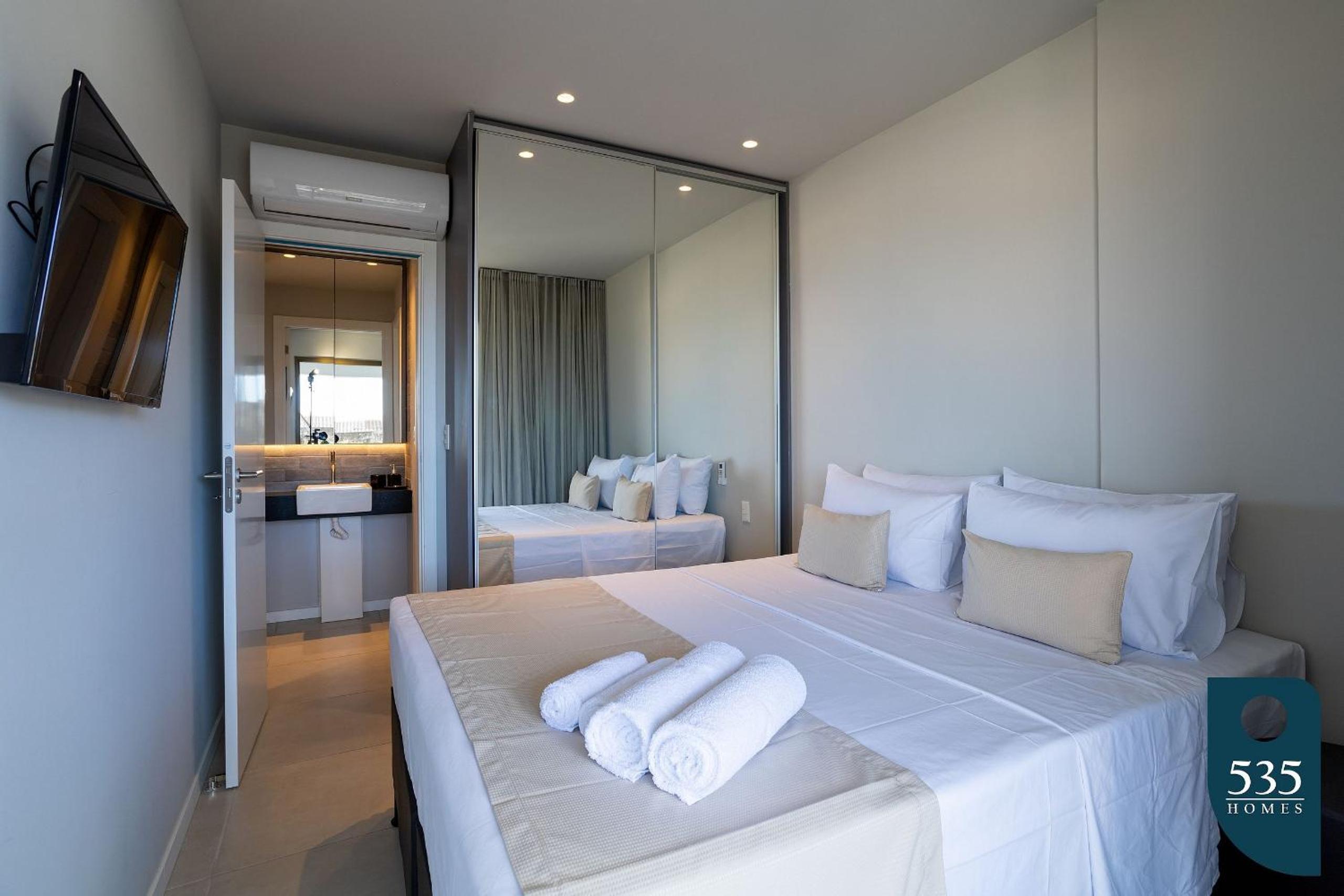 Apartamento no Condomínio Barra 535