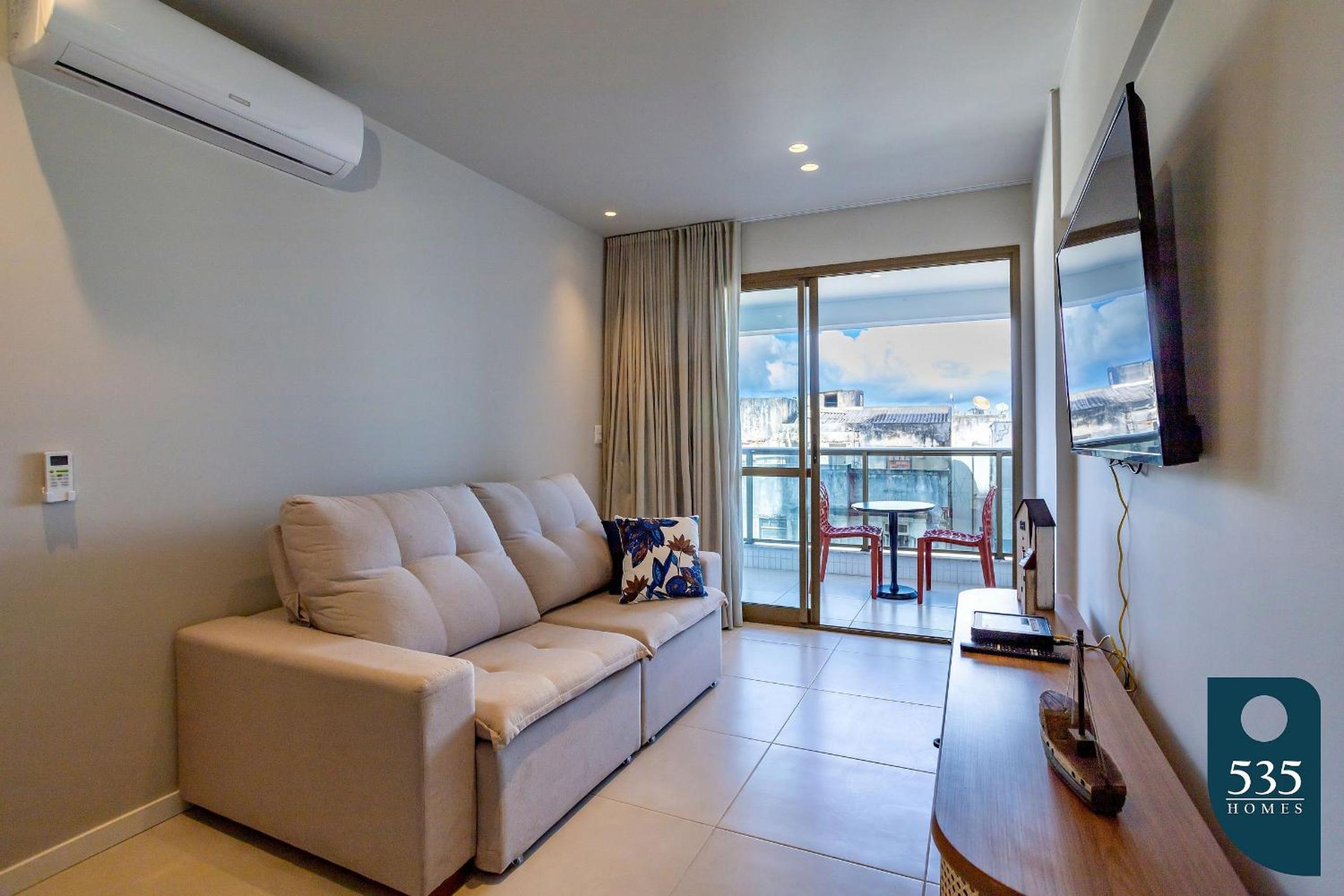 Apartamento no Condomínio Barra 535