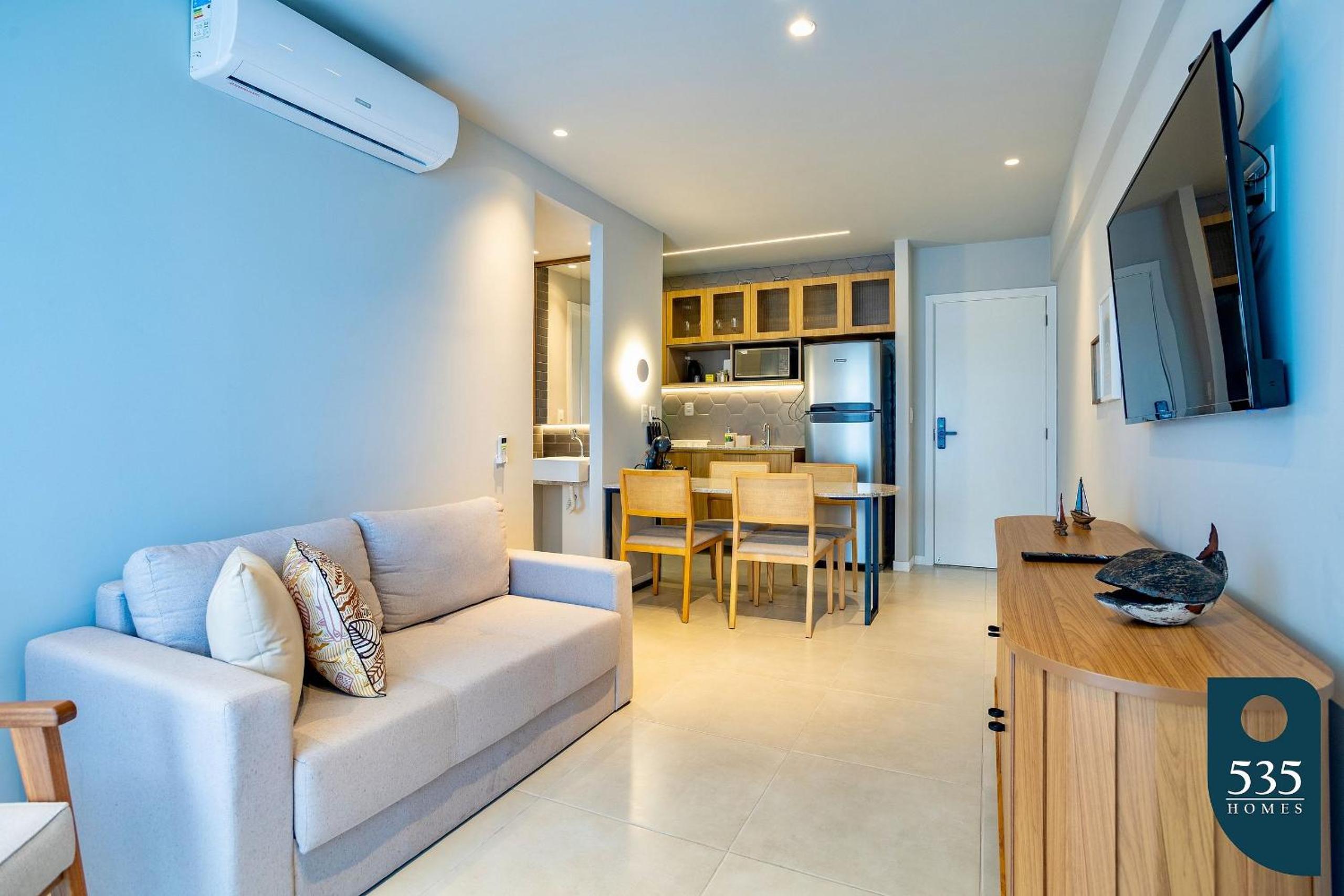 Apartamento no Condomínio Barra 535