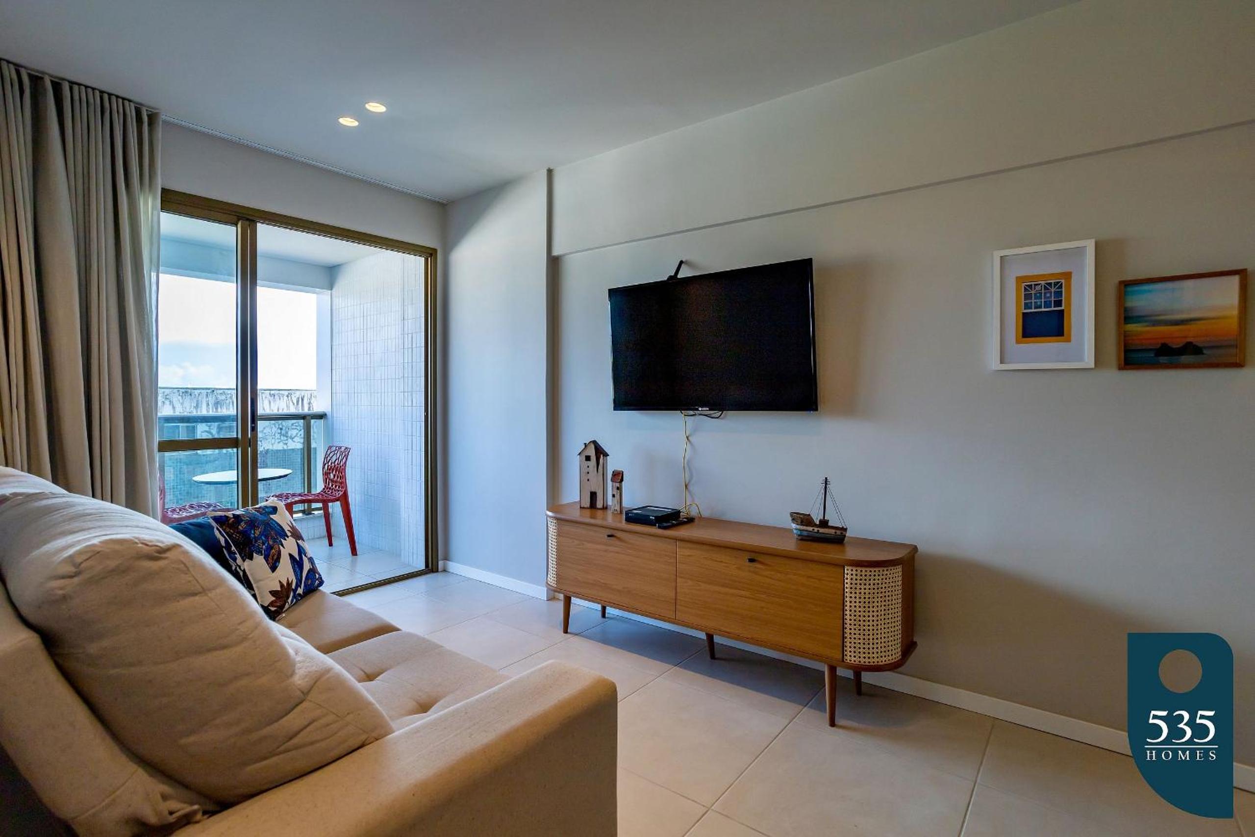 Apartamento no Condomínio Barra 535