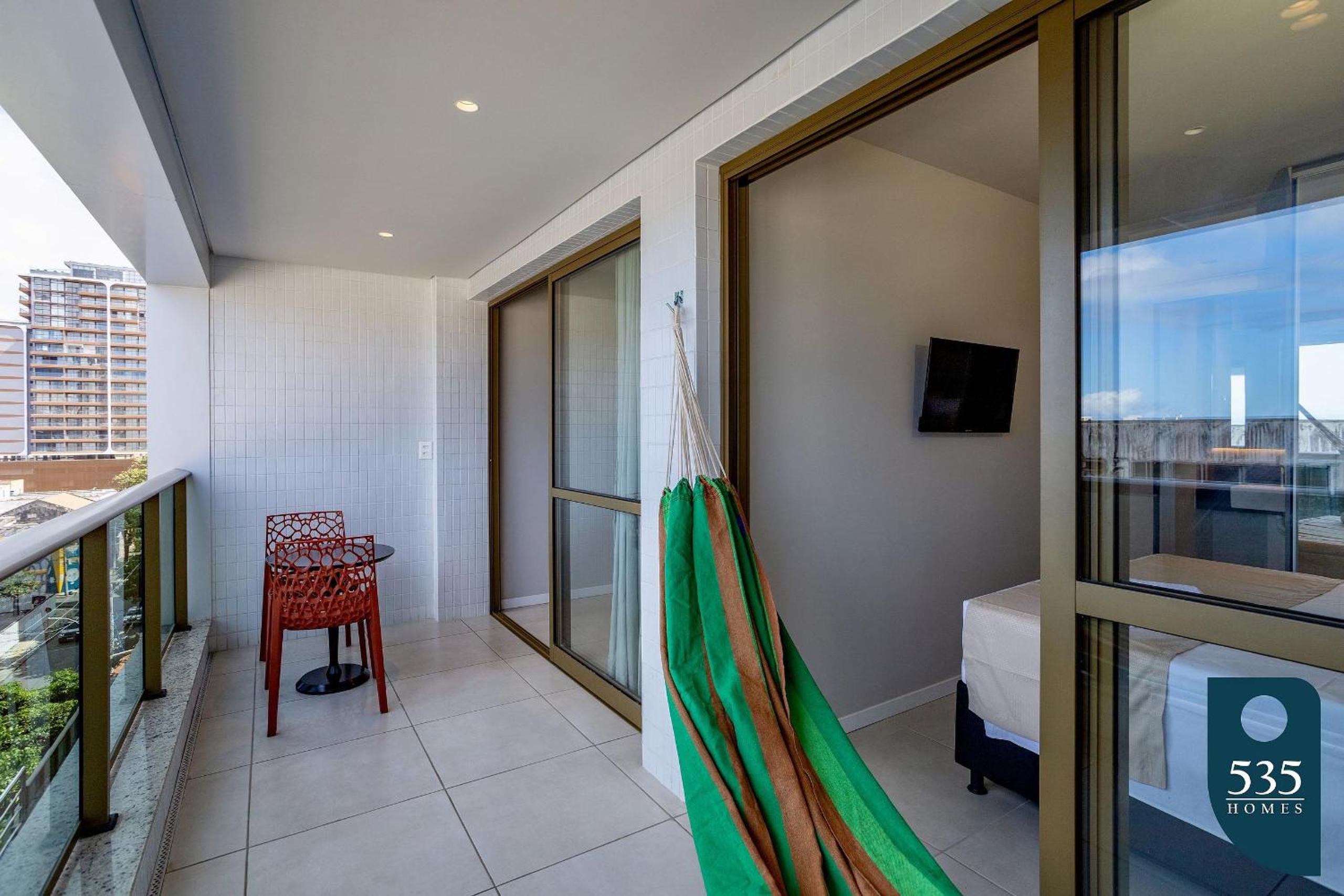 Apartamento no Condomínio Barra 535