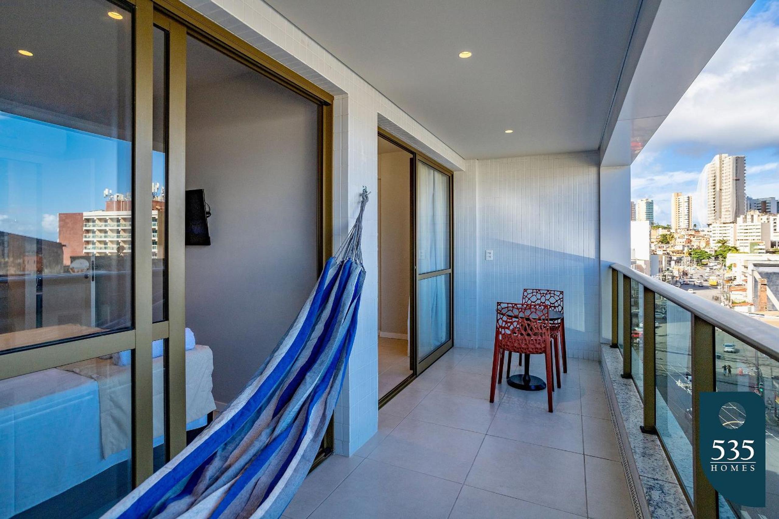 Apartamento no Condomínio Barra 535