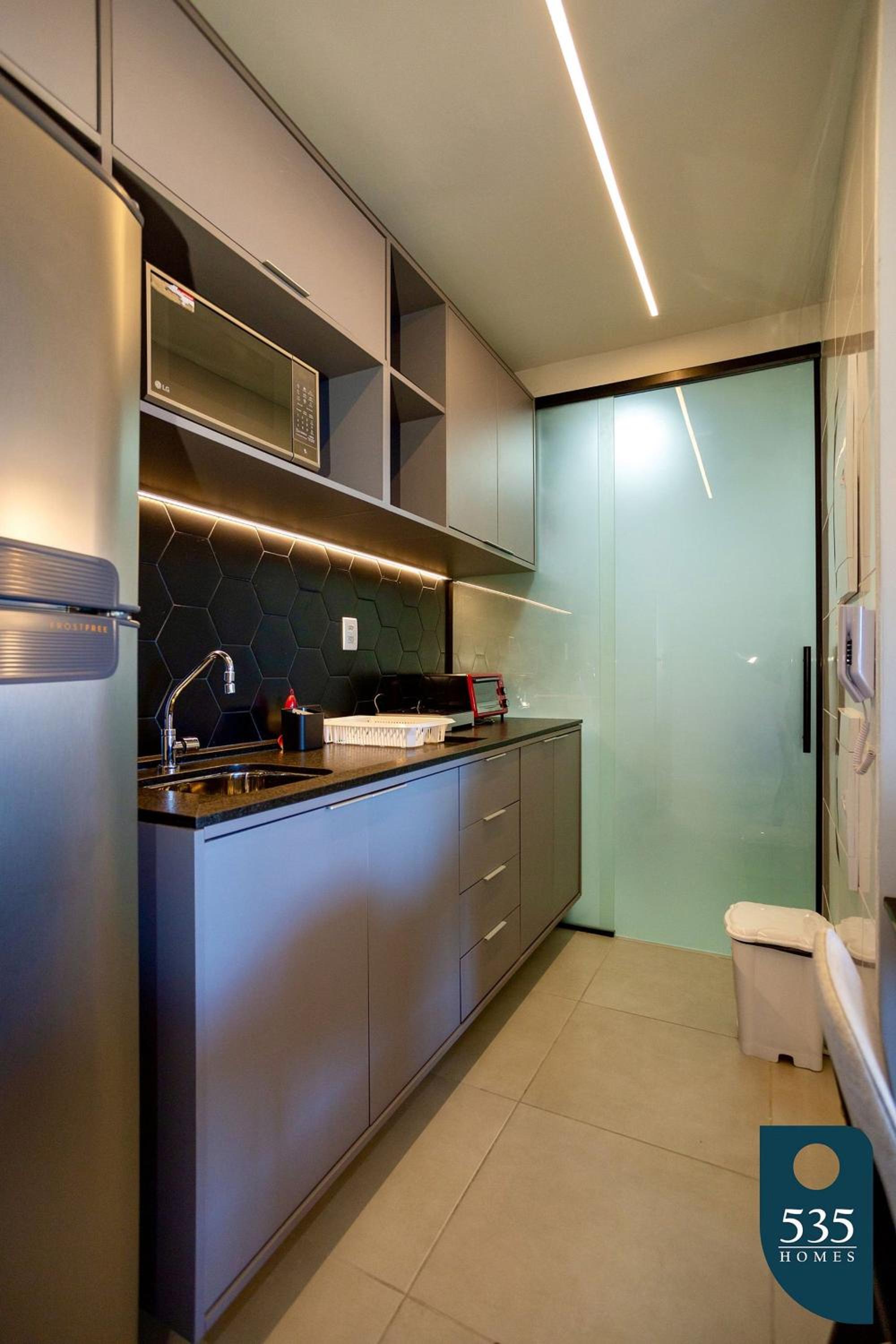 Apartamento no Condomínio Barra 535