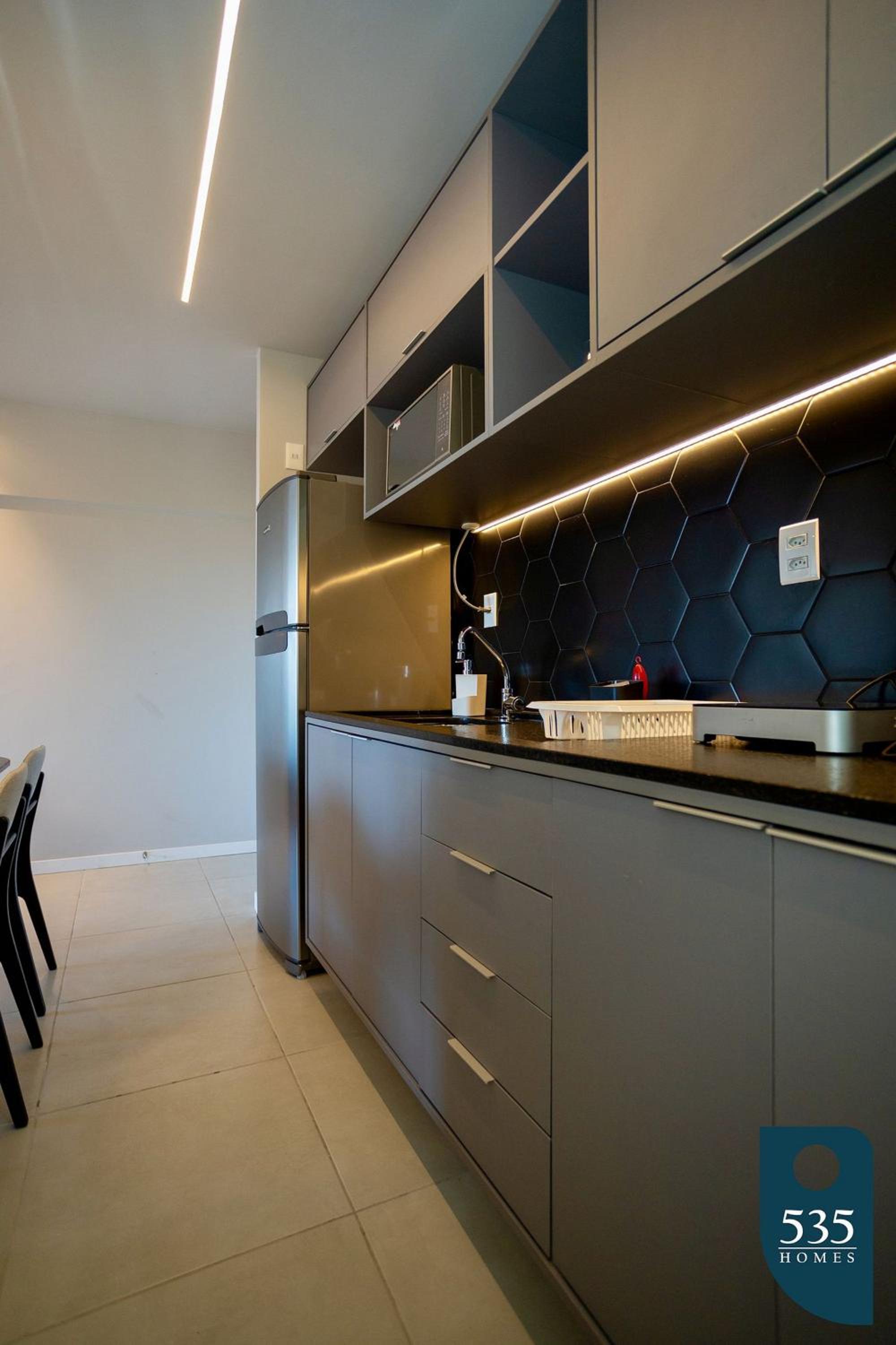 Apartamento no Condomínio Barra 535