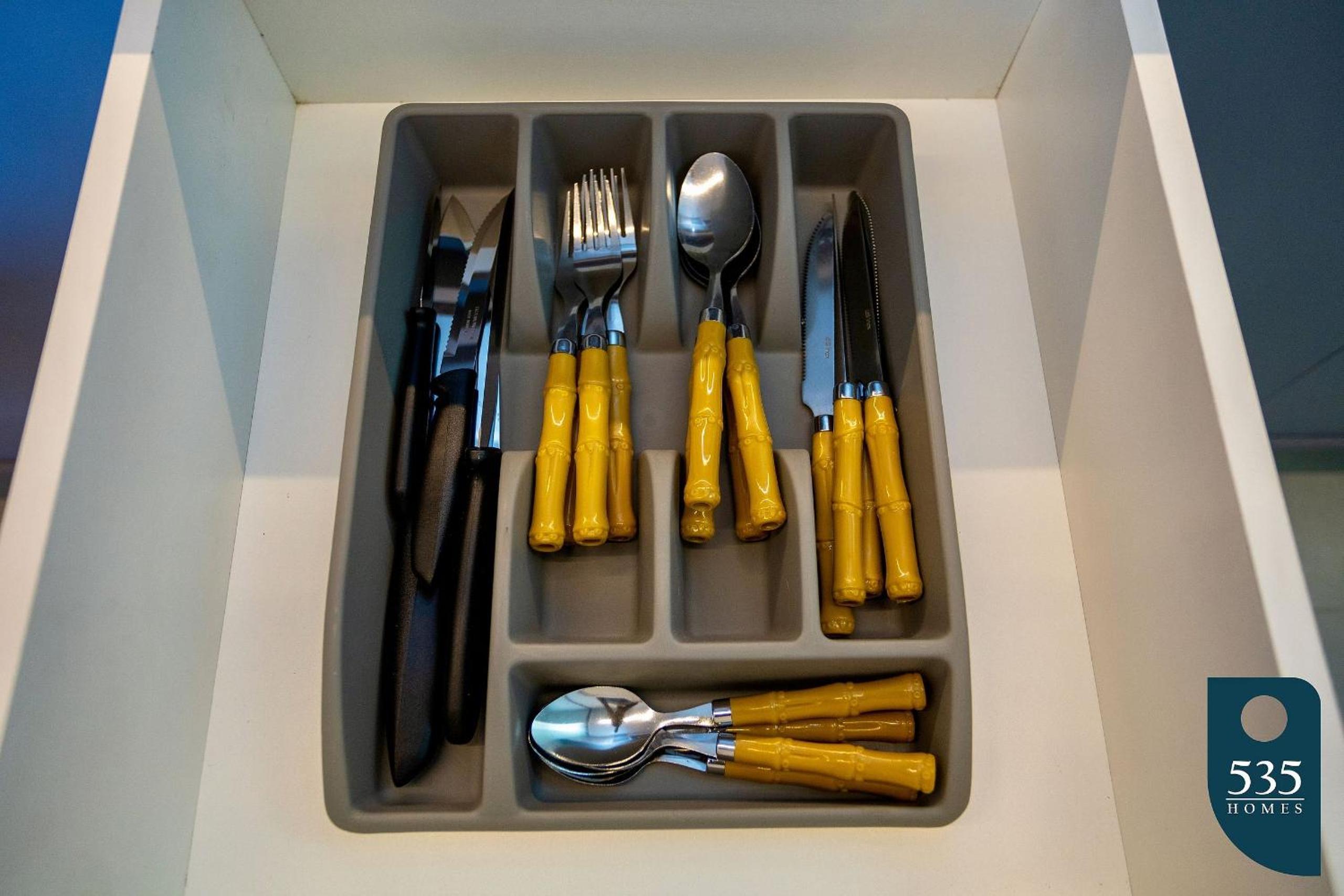 Apartamento no Condomínio Barra 535