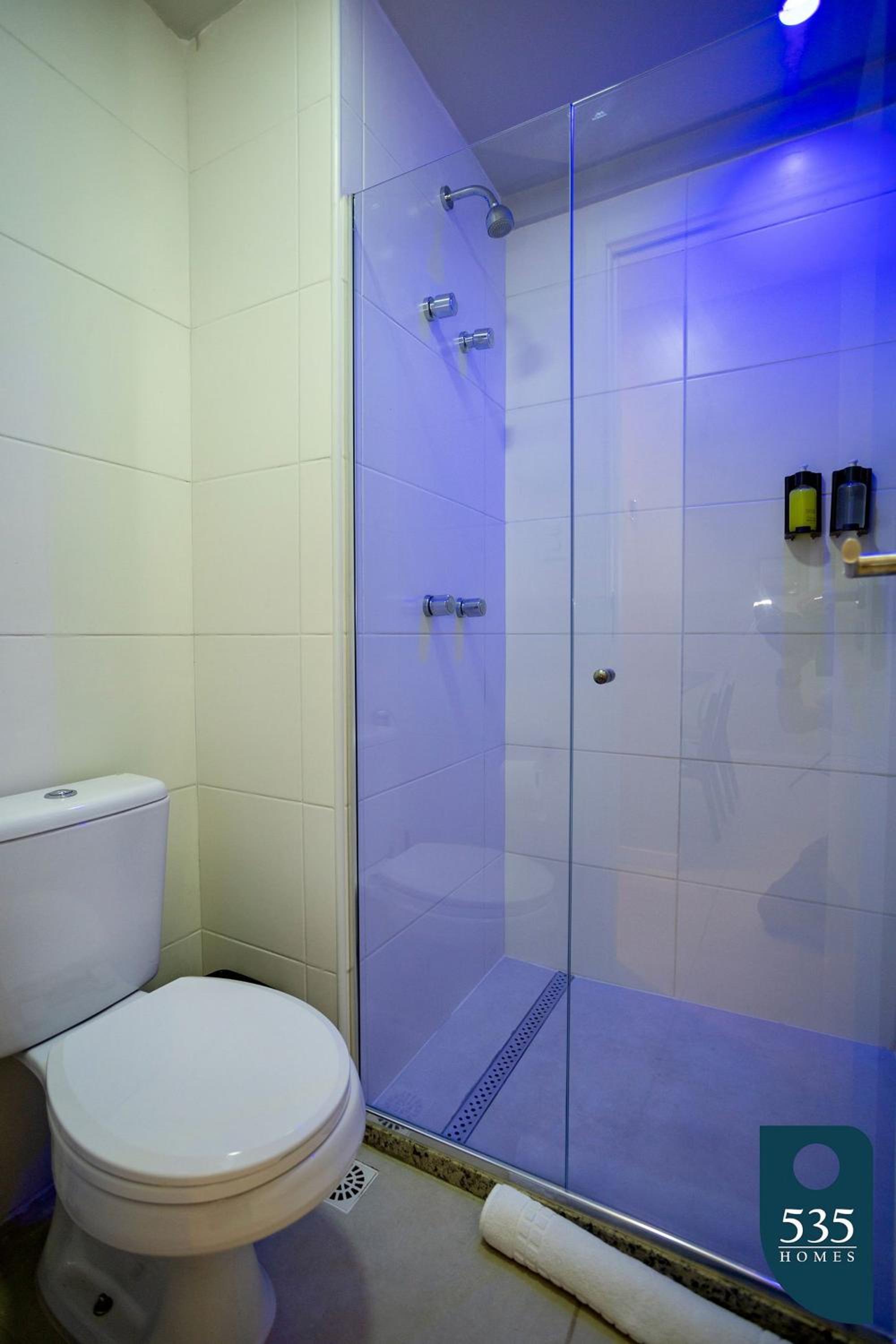 Apartamento no Condomínio Barra 535