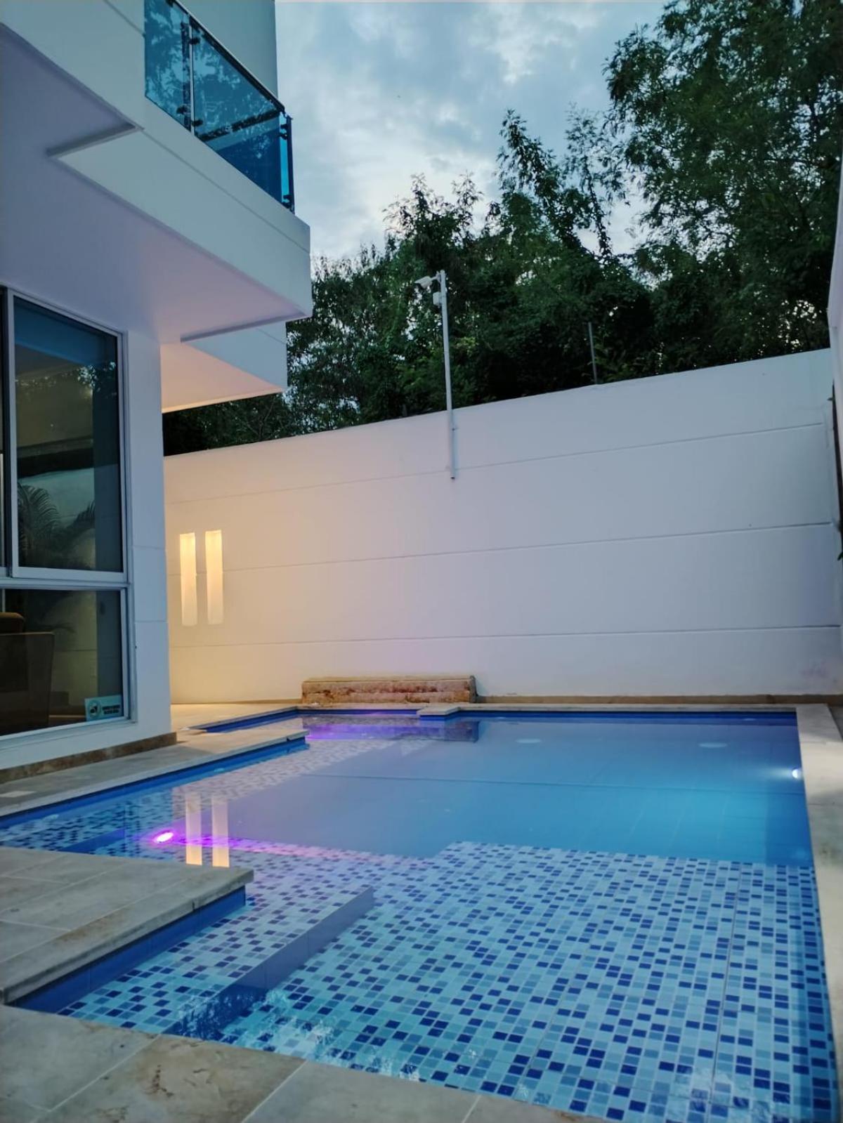 casa vacacional con piscina y jacuzzi privado en girardot