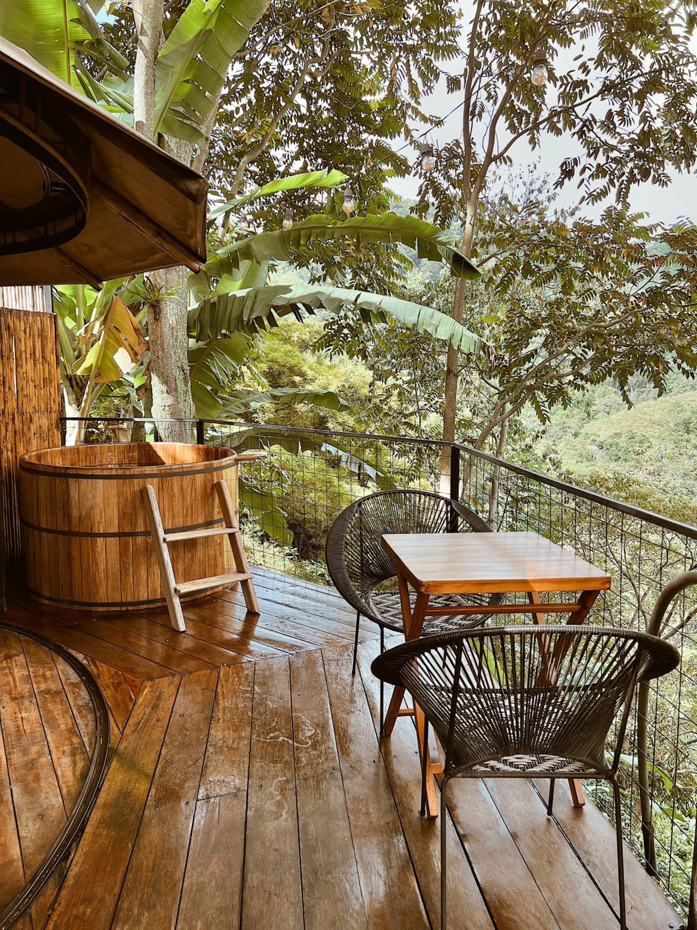 Paneo Glamping