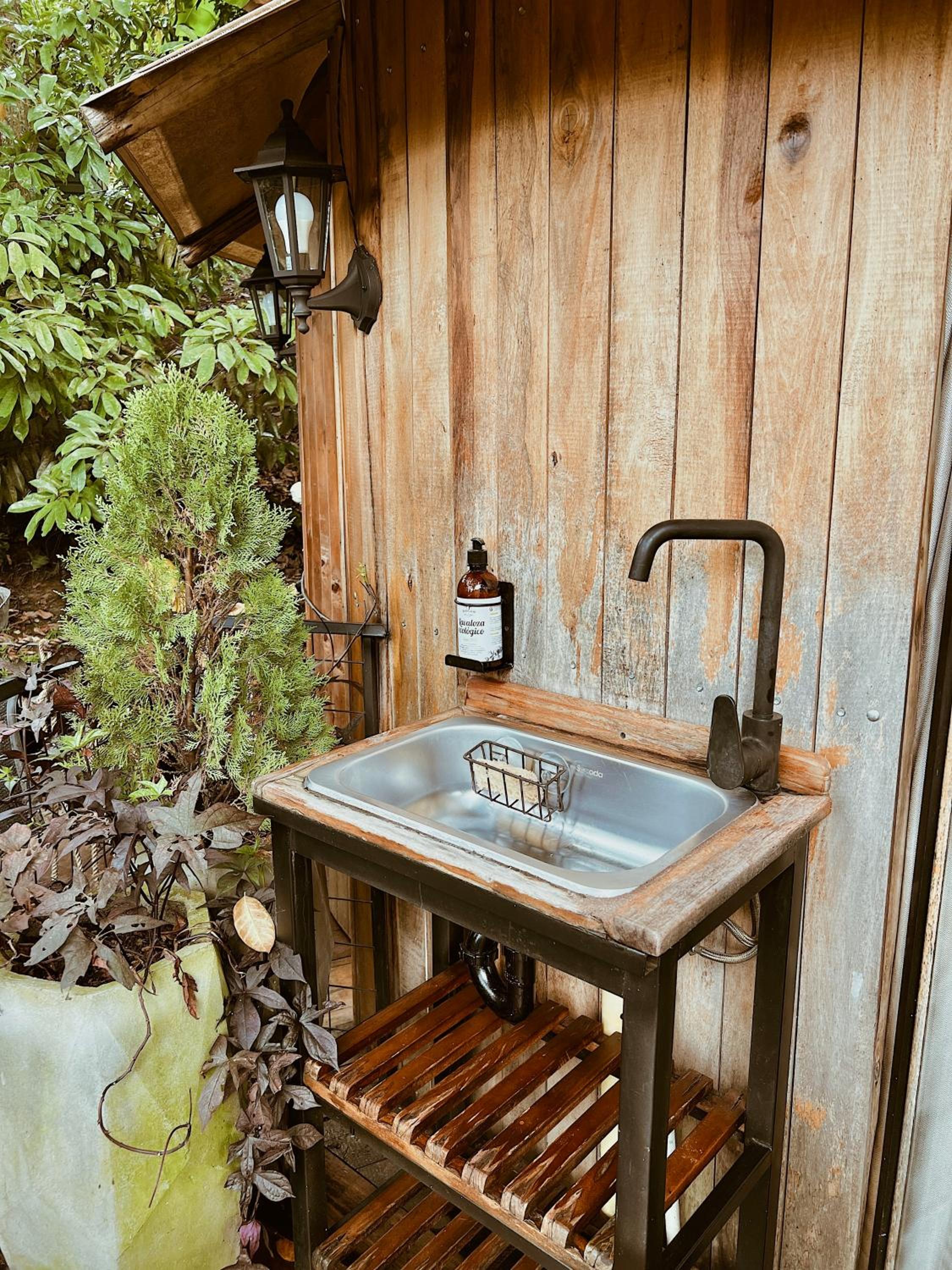 Paneo Glamping