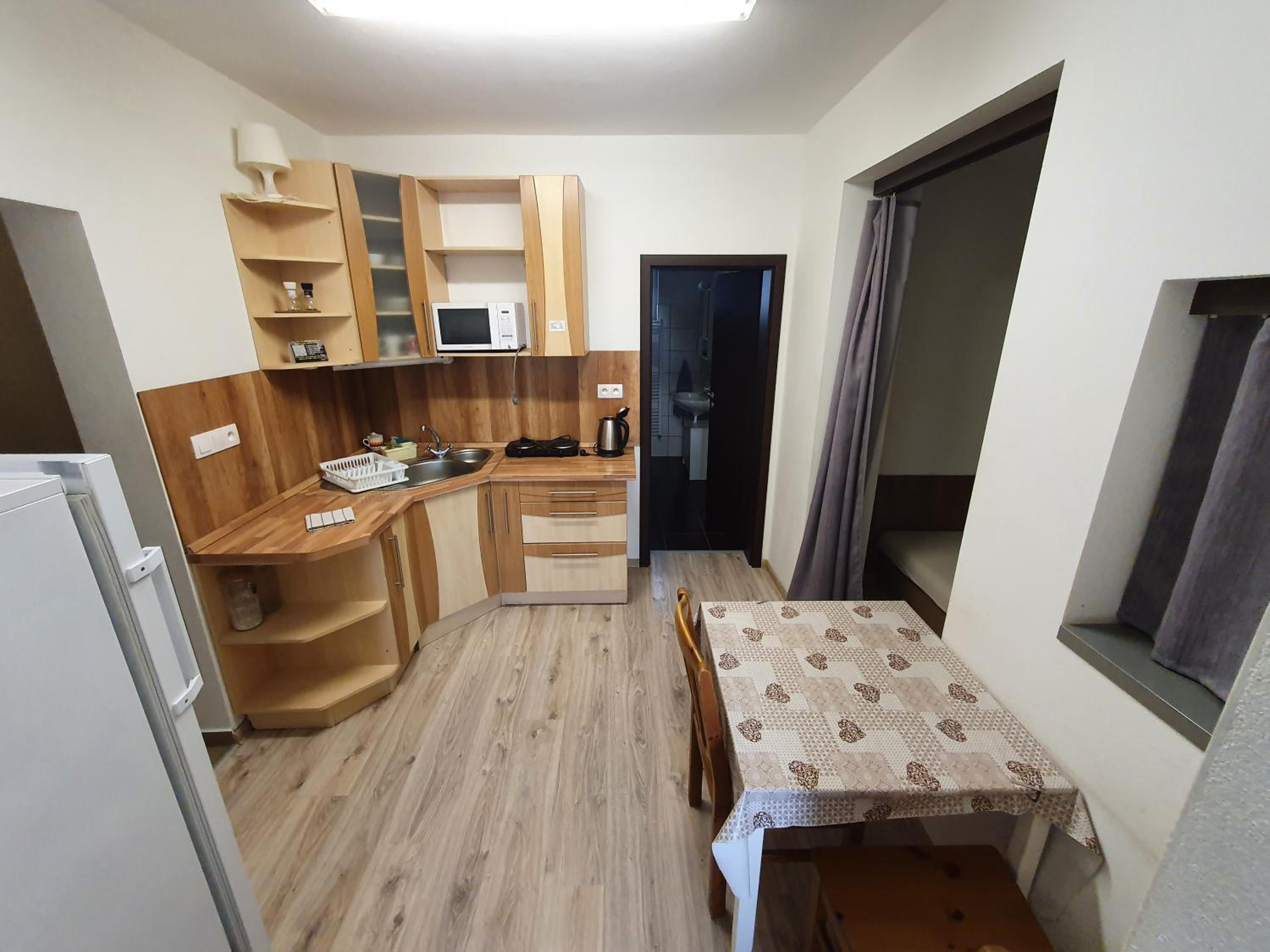 Photo 18