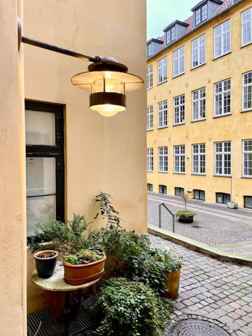 Canal-Side Cosy Apartment - Gammel Statnd view 5