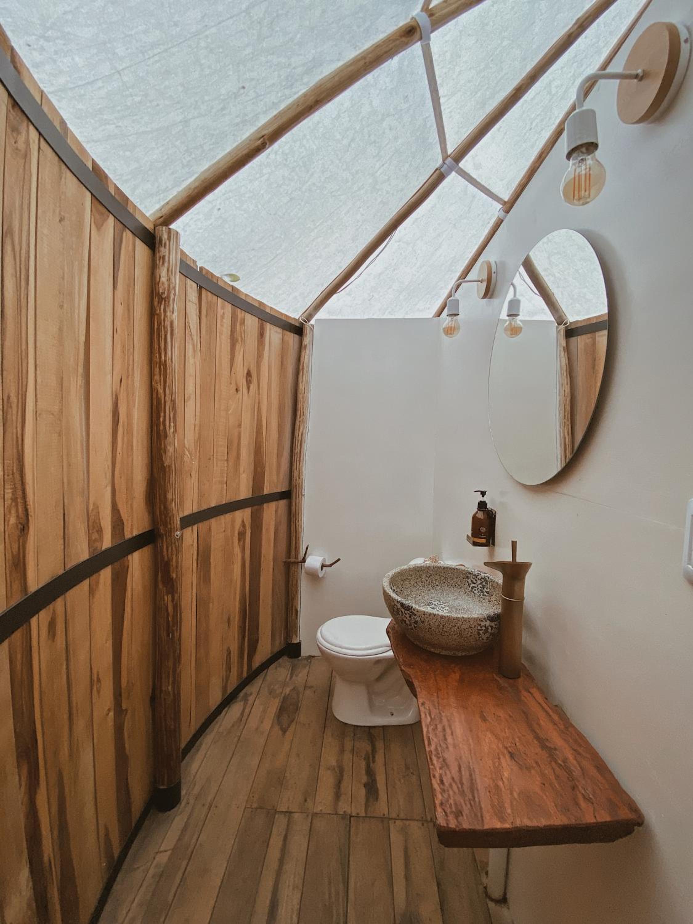 Paneo Glamping