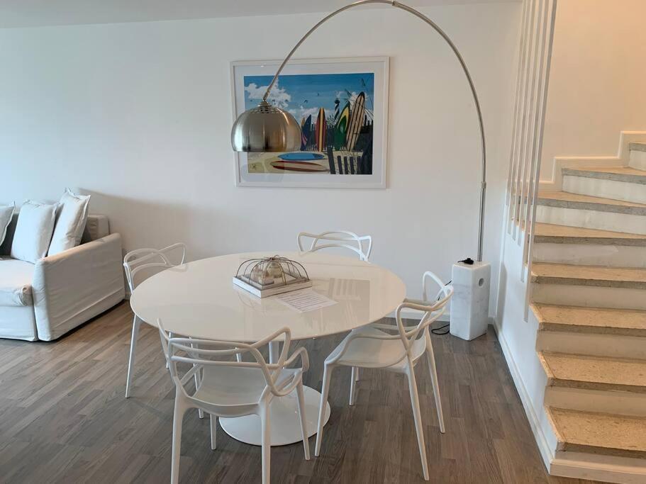 Luxury Waterfront Villa 249C Starlink Wifi
