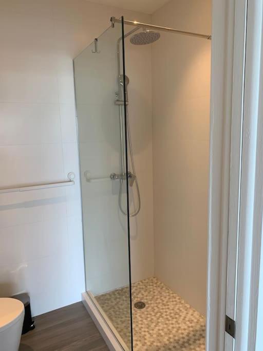 Luxury Waterfront Villa 249C Starlink Wifi