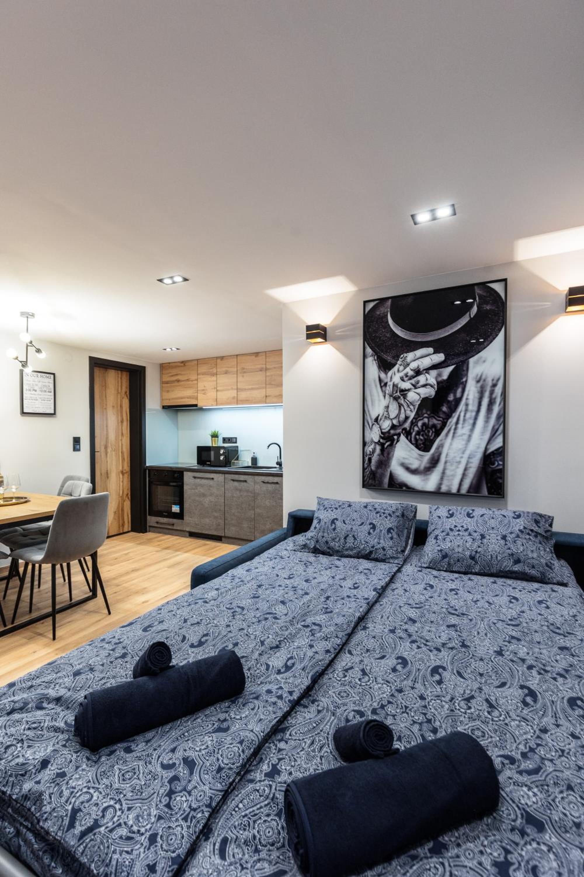 Central Luxe Residence