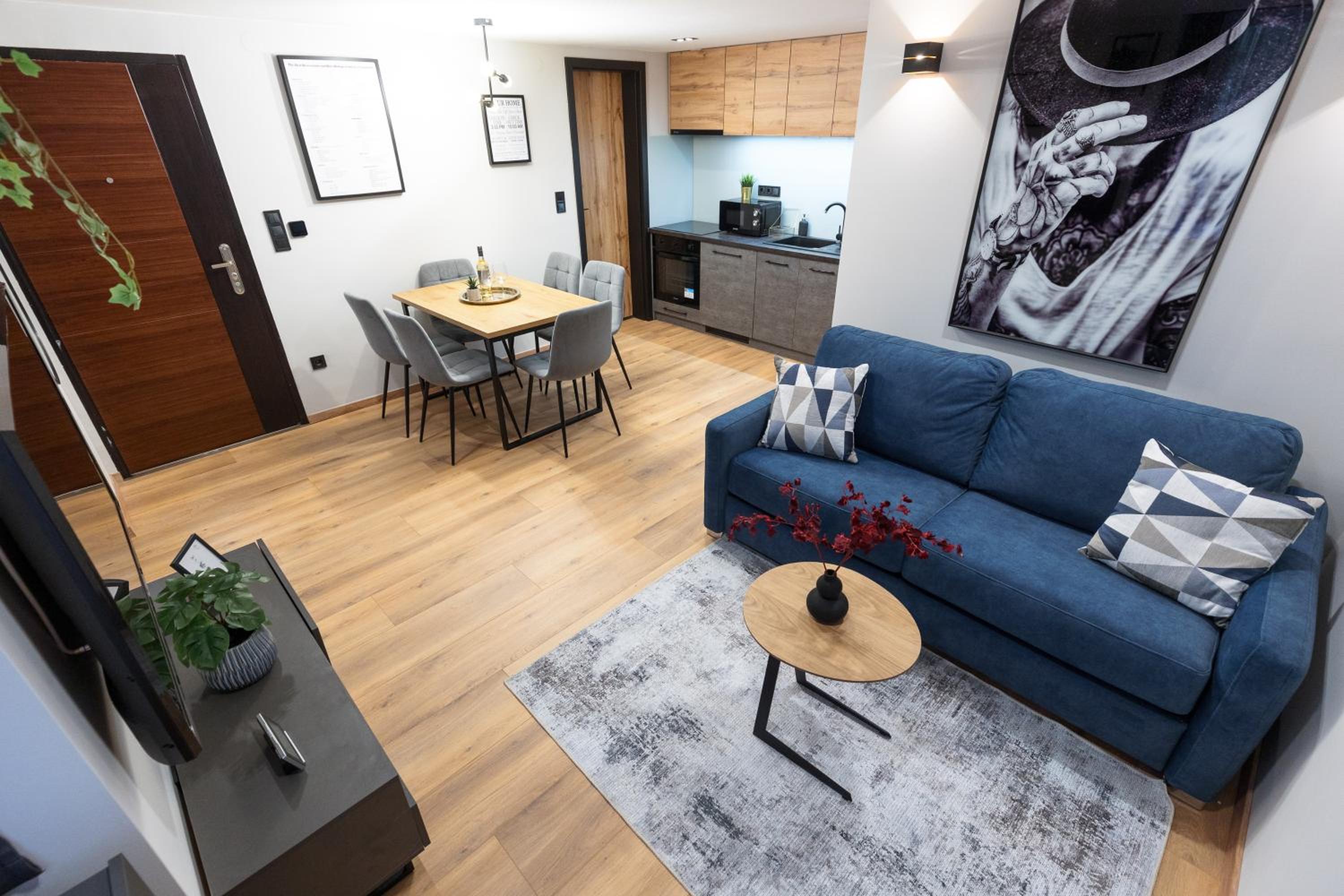 Central Luxe Residence