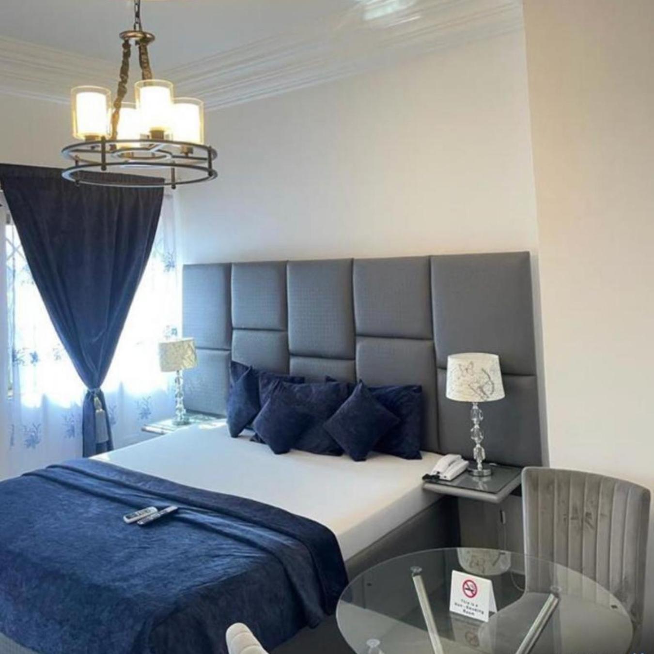 Perriman Hotel