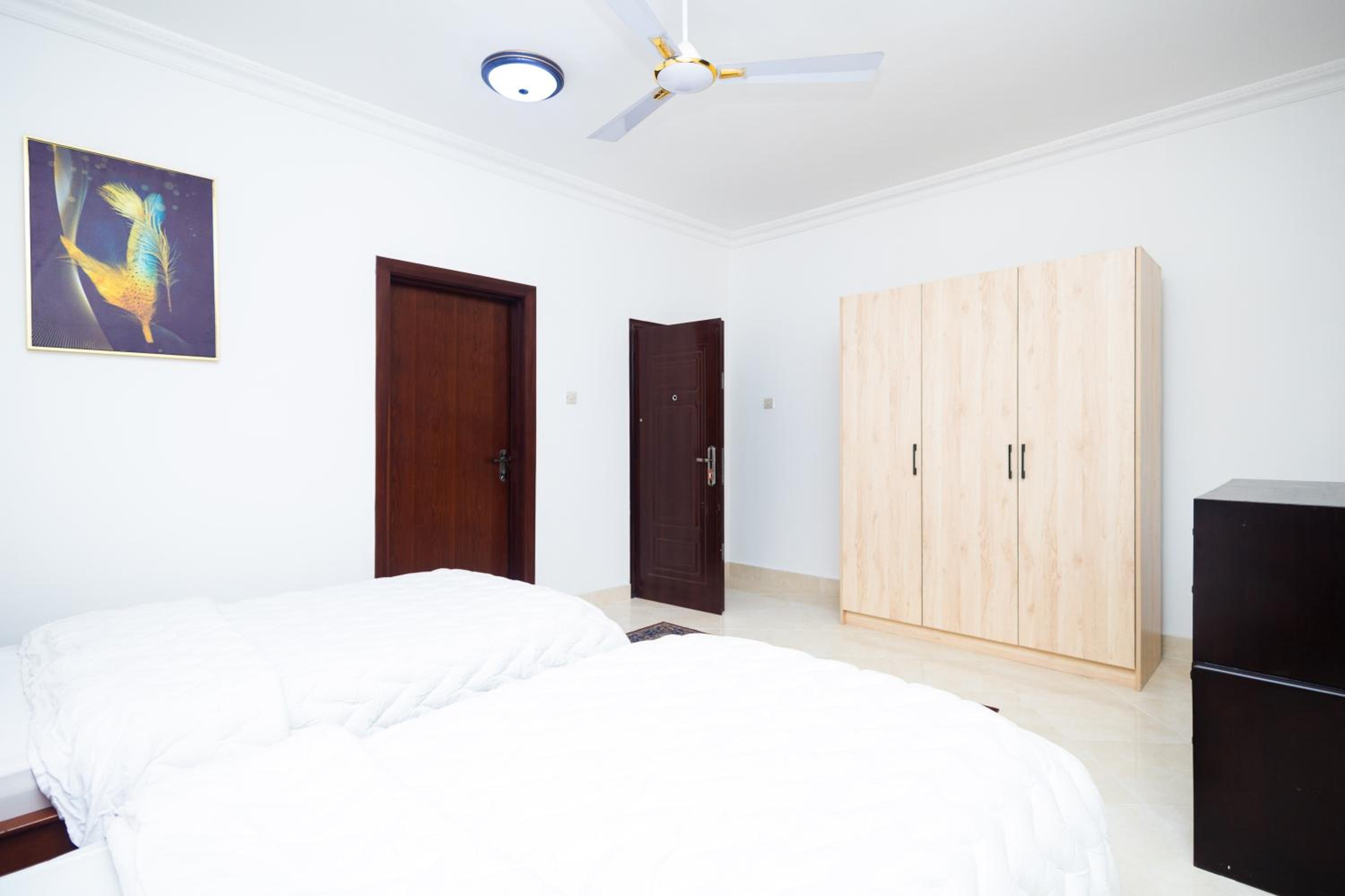 Stay Play Away Residences - 3 bed, Airport Residential, Accra view 5