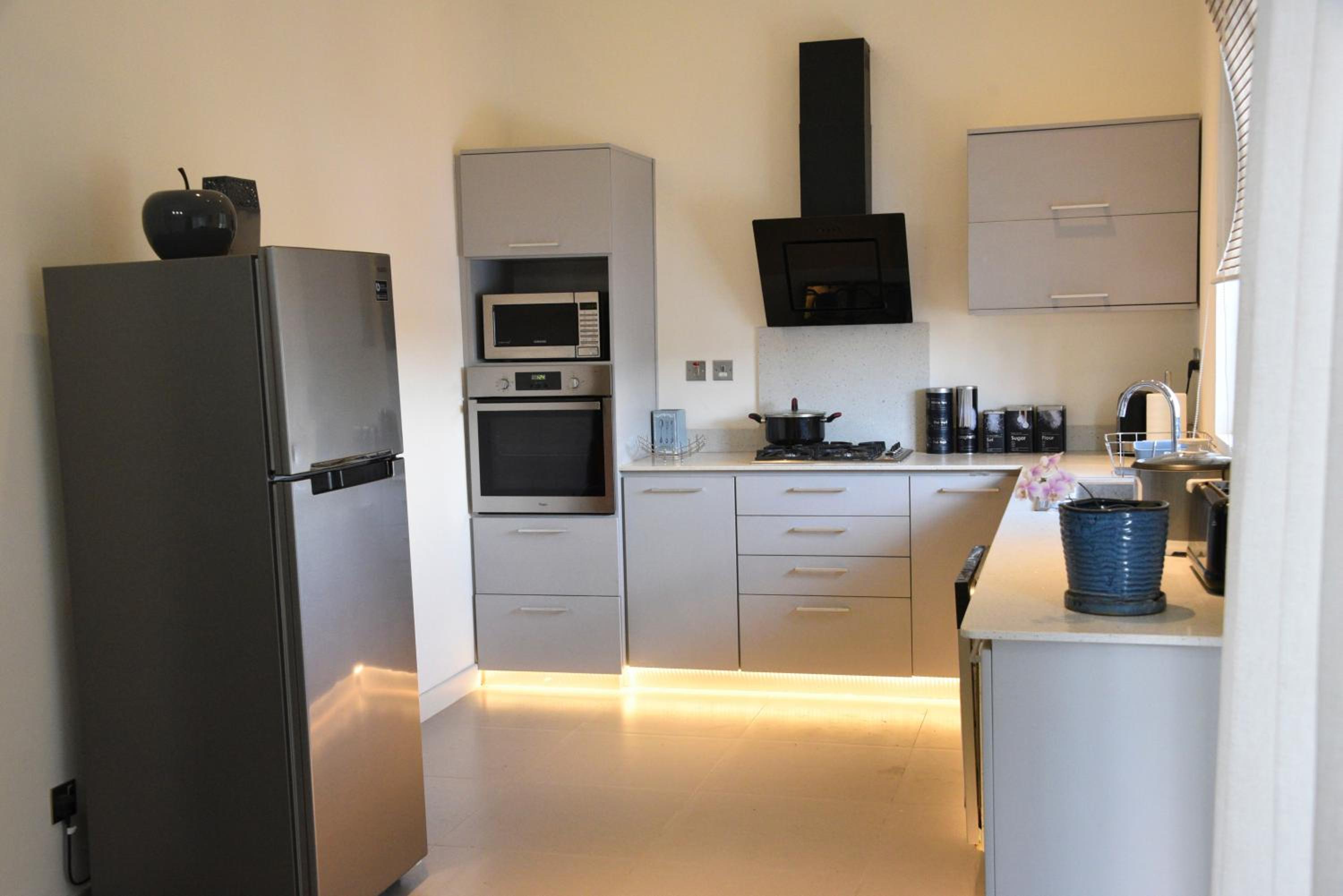 Pereybere -Mayfair Apartment A5 view 2