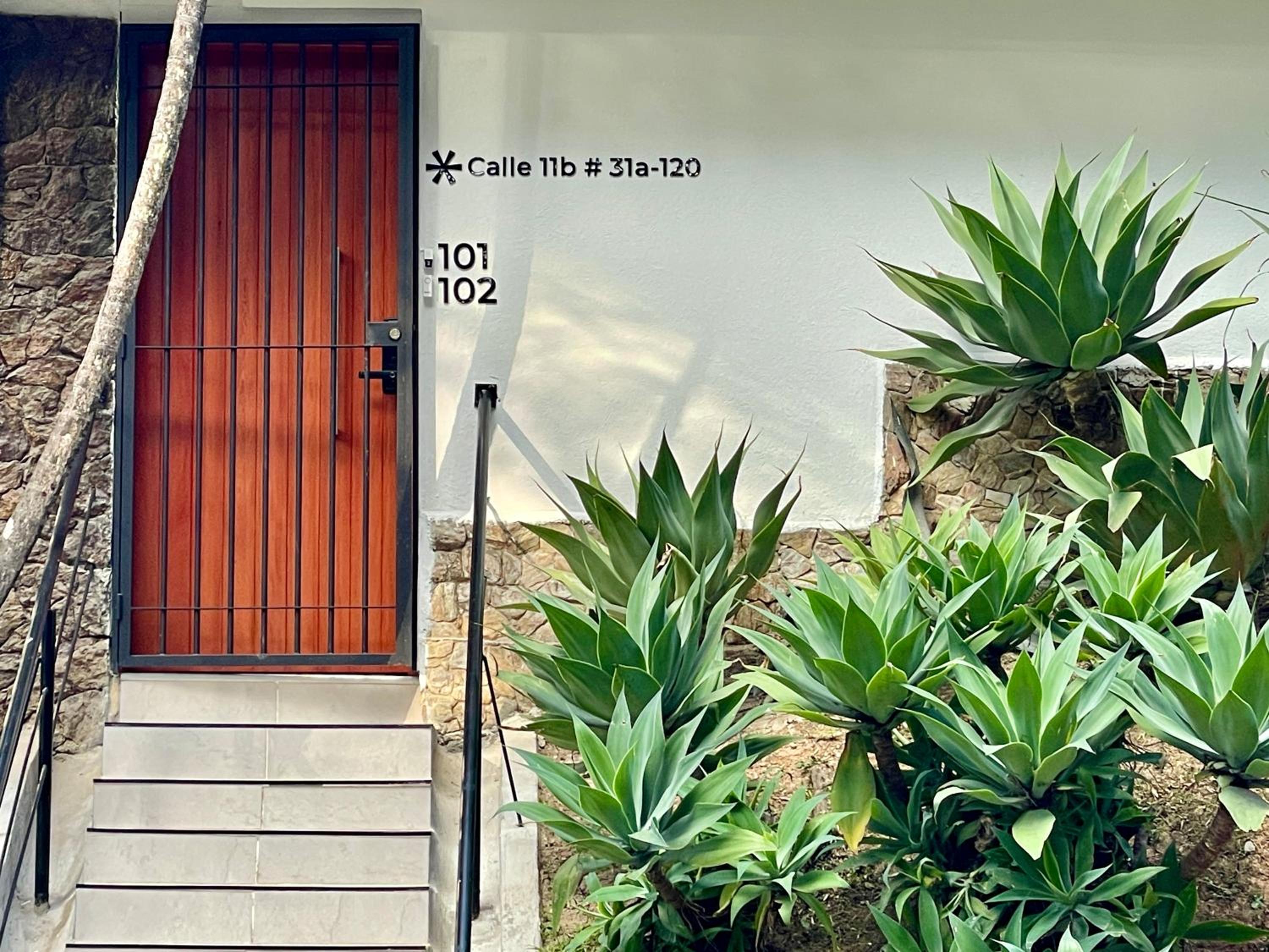 Apartments with Jacuzzi in El Poblado by Wynwood House