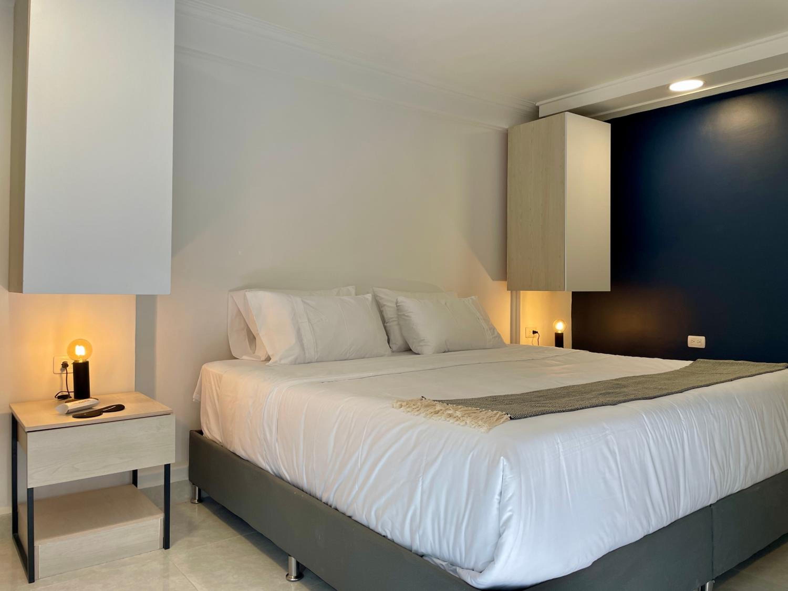 Apartments with Jacuzzi in El Poblado by Wynwood House