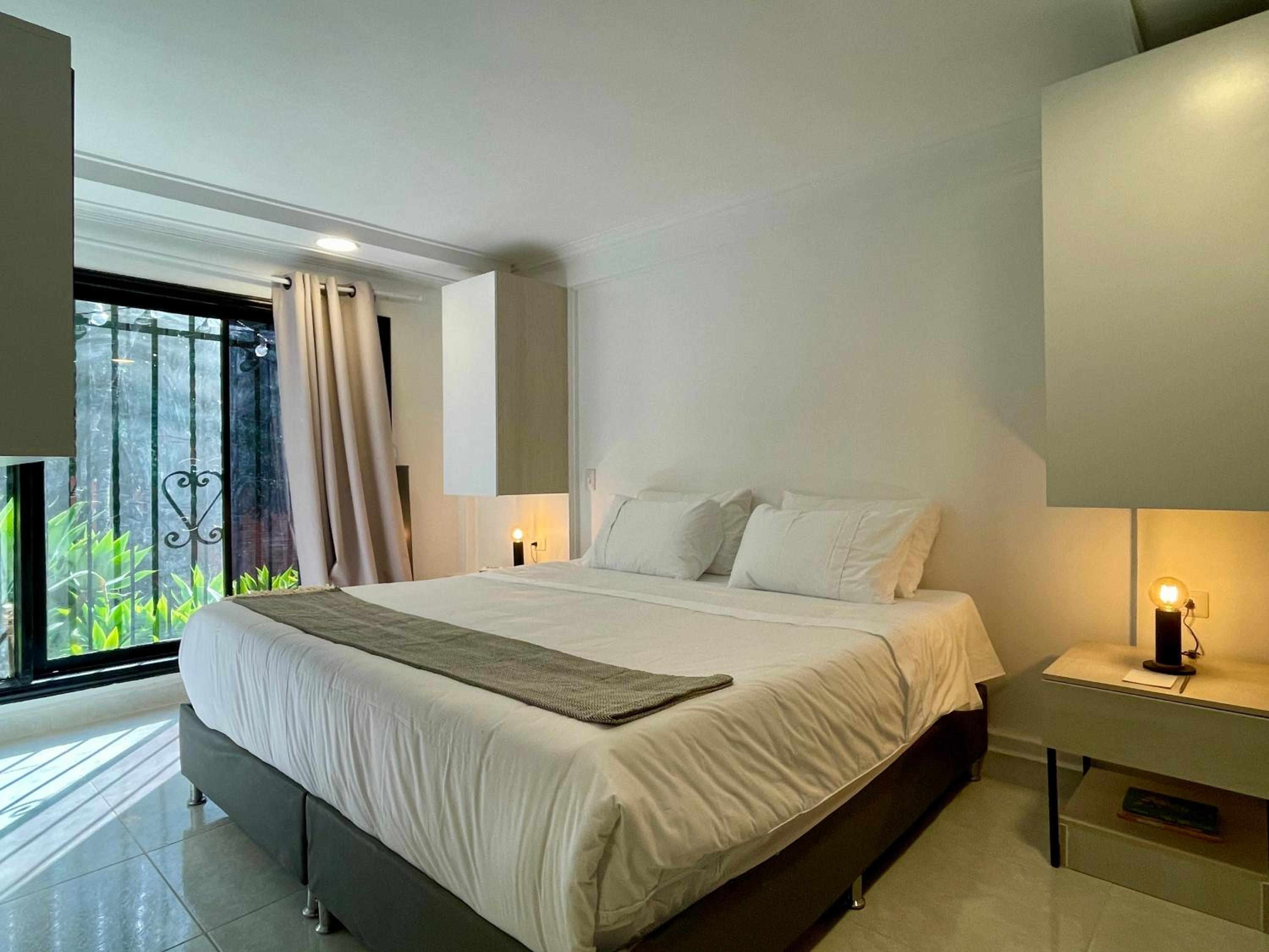 Apartments with Jacuzzi in El Poblado by Wynwood House