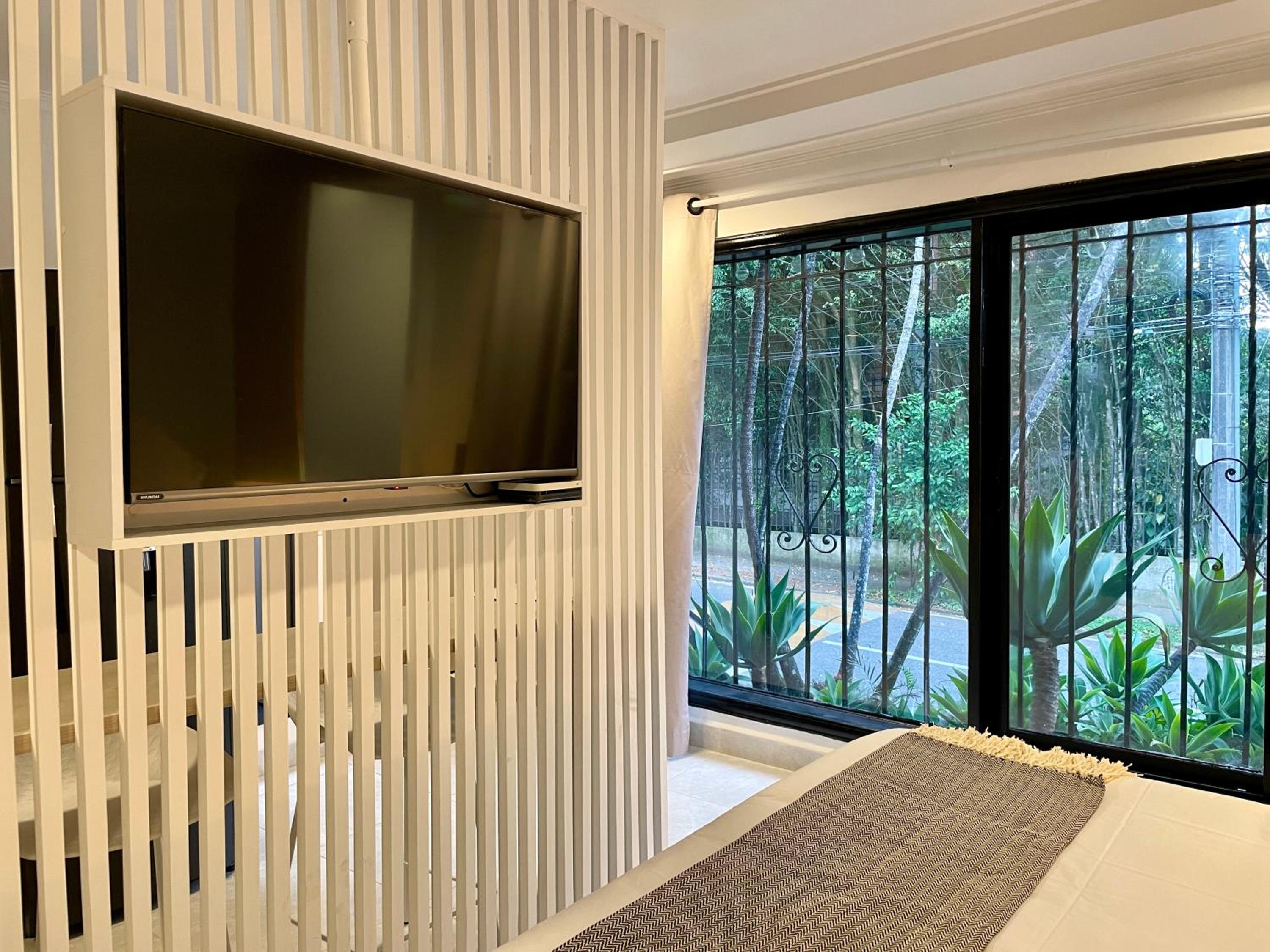 Apartments with Jacuzzi in El Poblado by Wynwood House