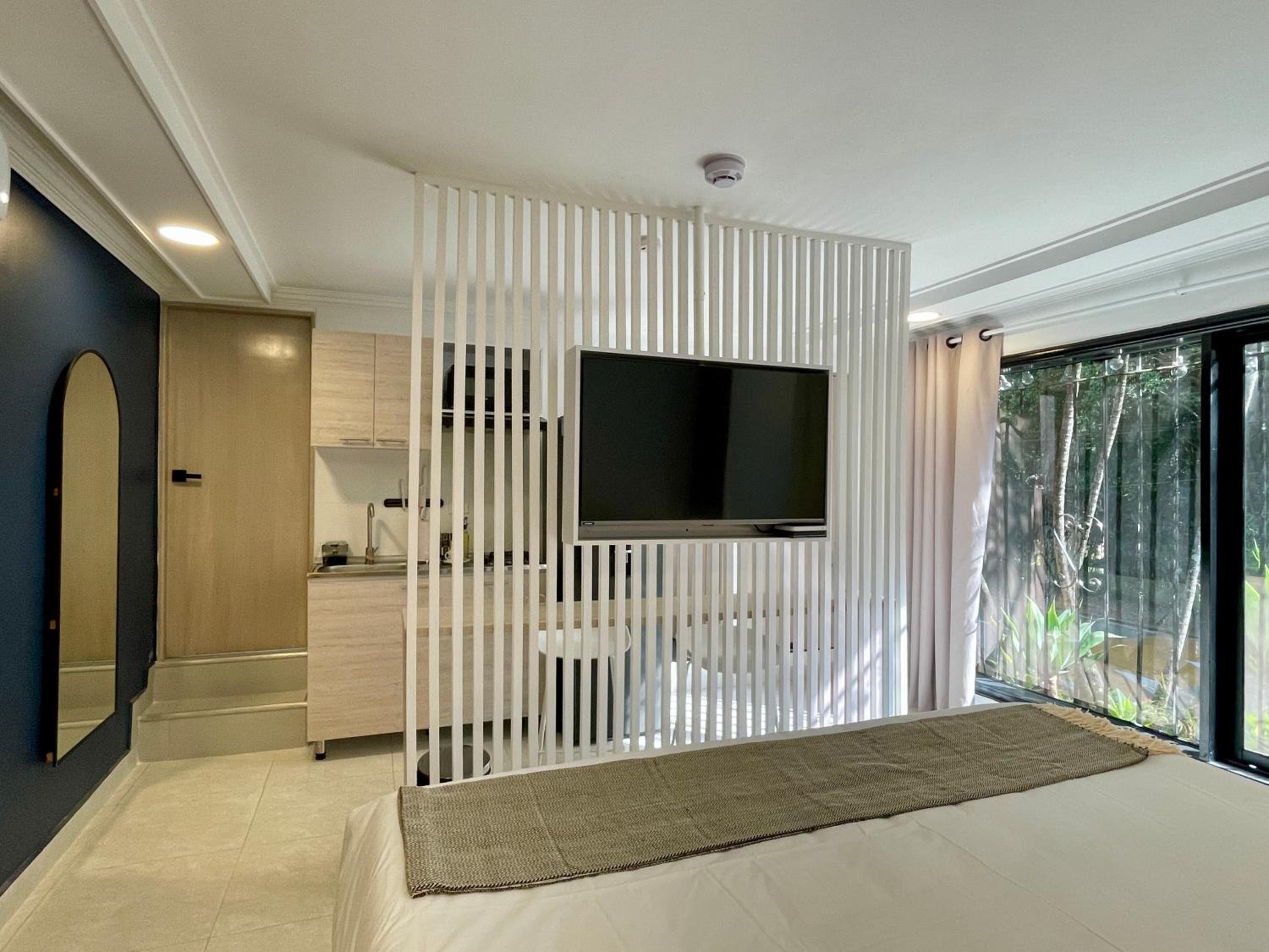 Apartments with Jacuzzi in El Poblado by Wynwood House